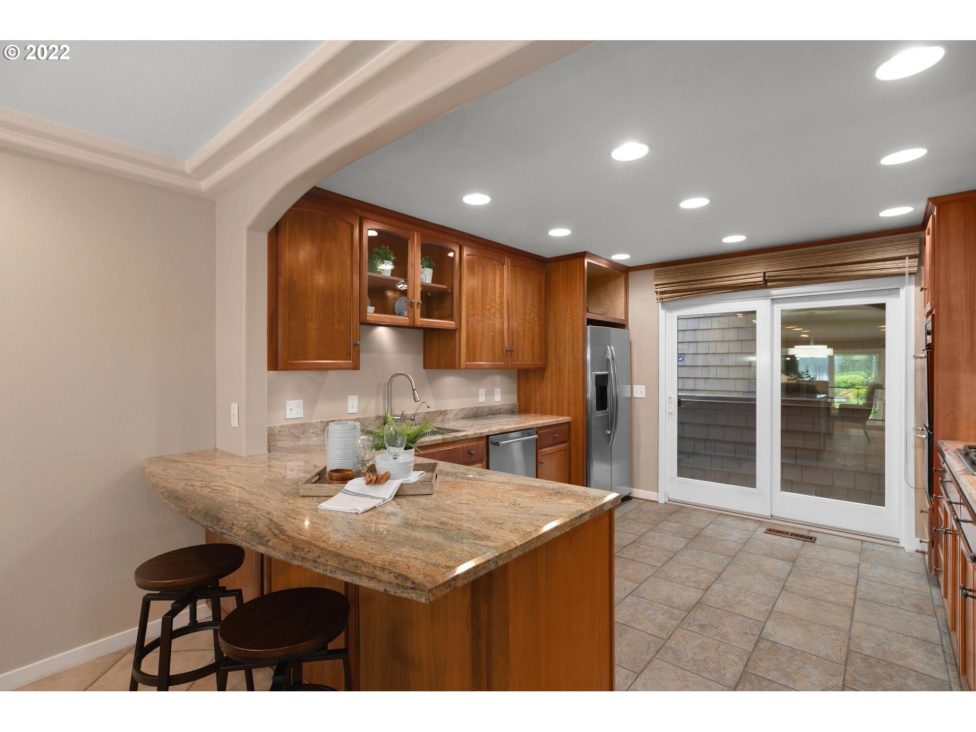 Photo #2: 22501403 Listing 