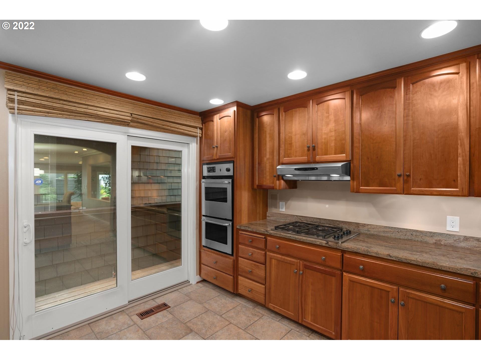 Photo #3: 22501403 Listing 