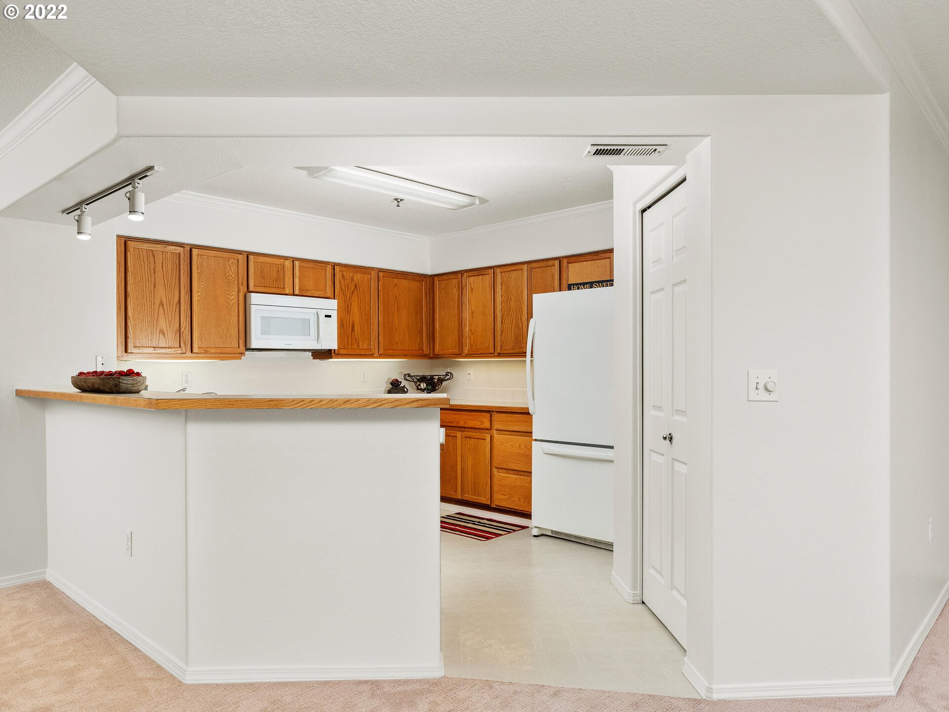 Photo #3: 22501410 Listing 