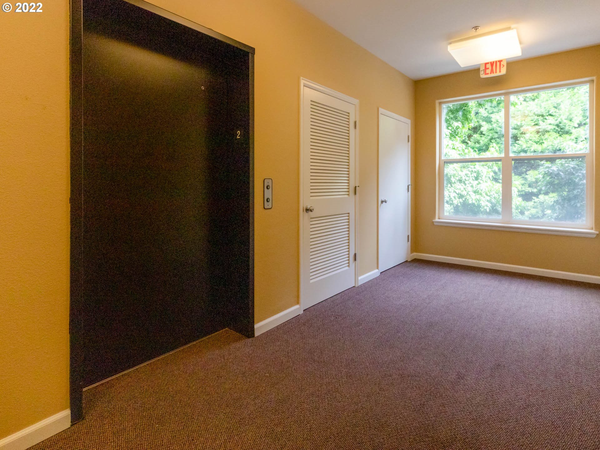 Photo #4: 22503106 Listing 