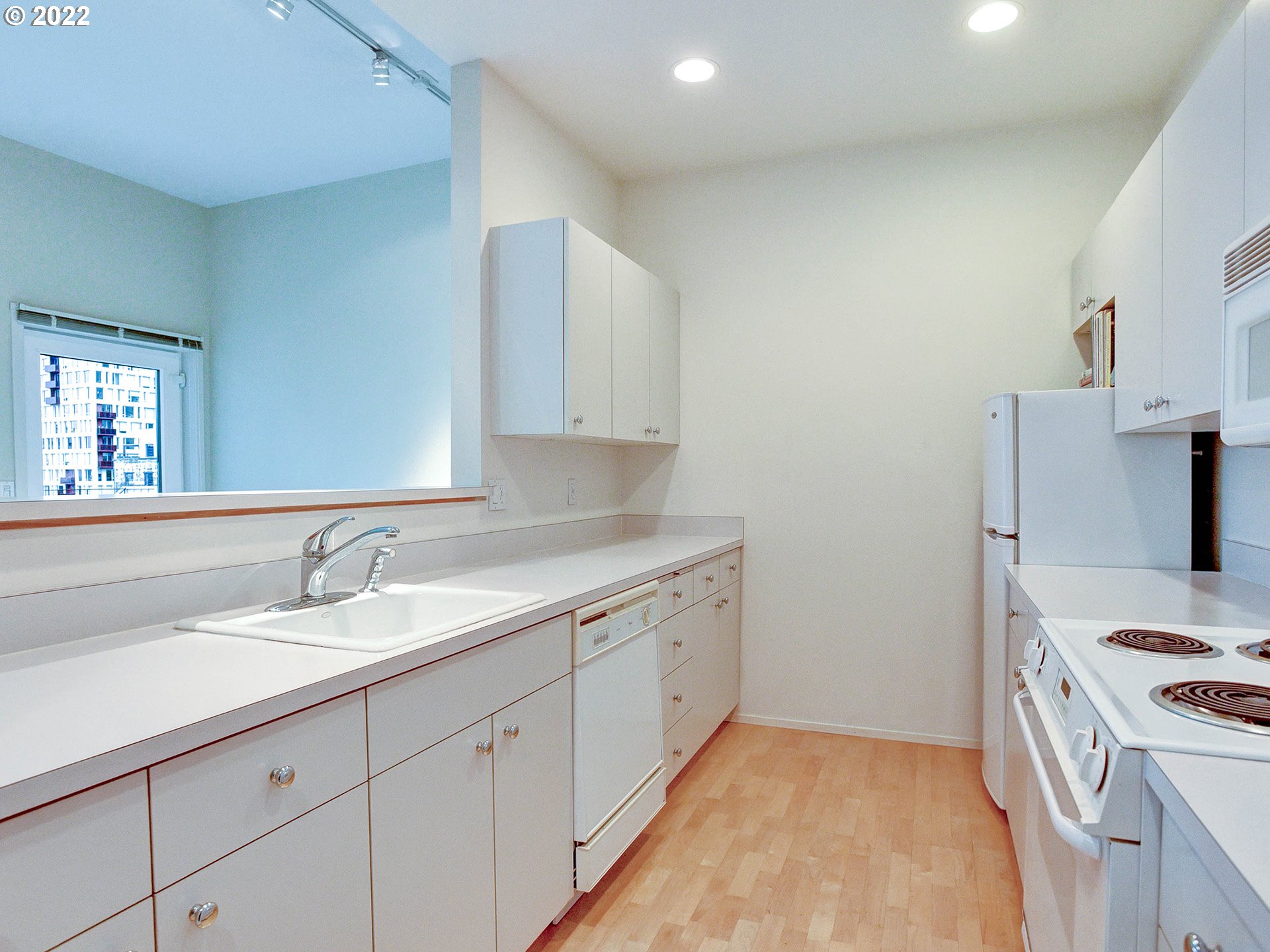 Photo #2: 22509560 Listing 