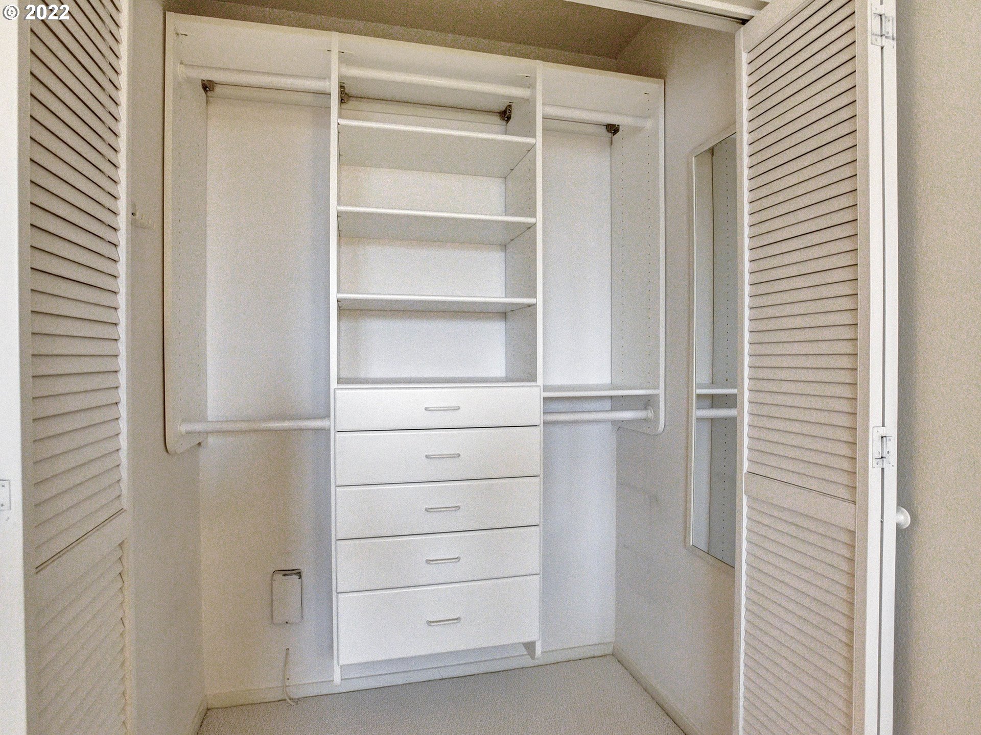 Photo #4: 22509560 Listing 