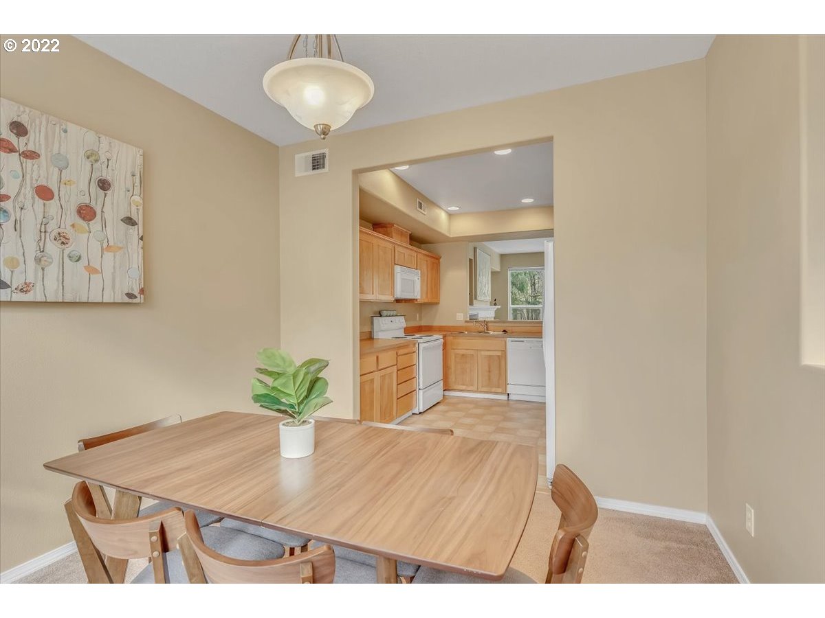 Photo #5: 22518432 Listing 