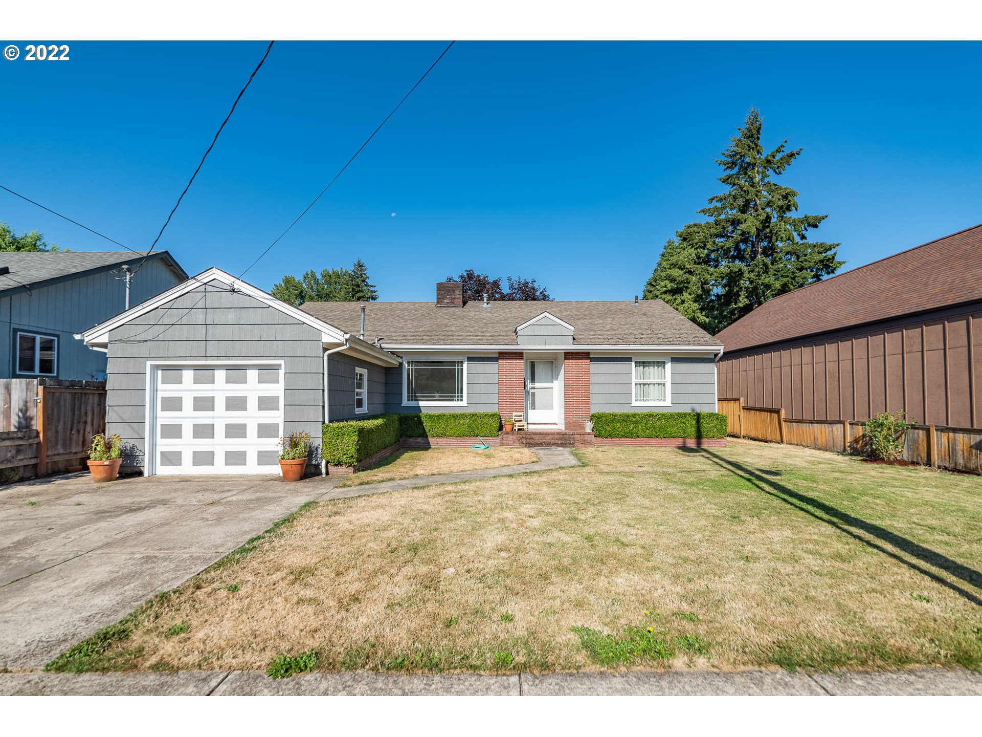 719 S 7TH ST, Cottage Grove, OR 