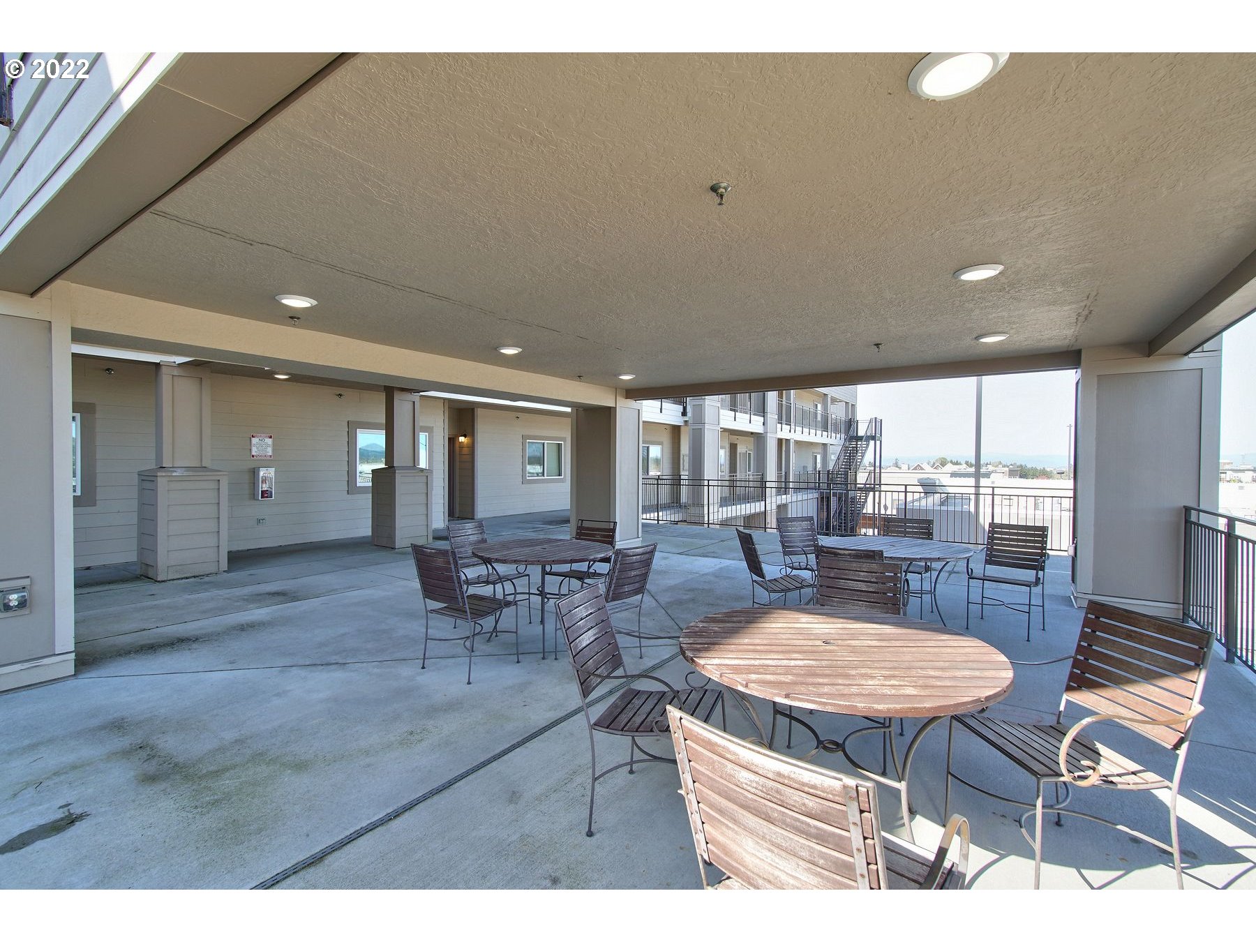Photo #4: 22520801 Listing 