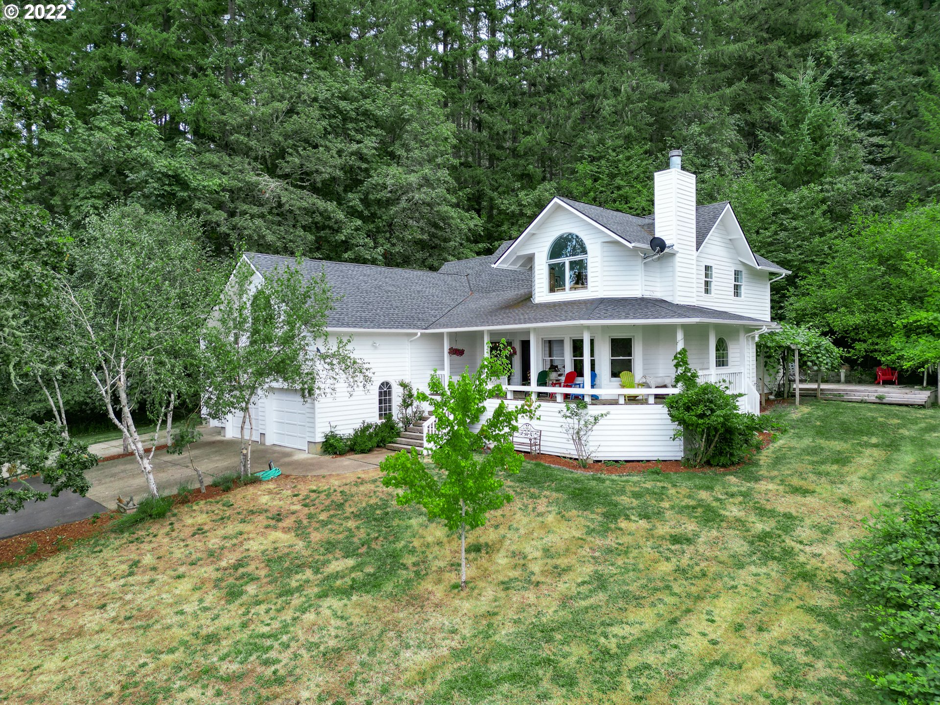 Breath taking property with fantastic privacy. Gorgeous 5 acres backs up to acres of BLM property. The main house has two owners suites on the first floor with a nice open floor plan. New wood stove 2019, new roof 2019, new heat pump 2018, new submersible pump in well 2020 and new electrical lines and pipes from well to pump house. Guest house  850 sqft with bedroom, two full bathroom, one car garage and bonus hobby room. Great for multi generation living it provides a nice separation of space.