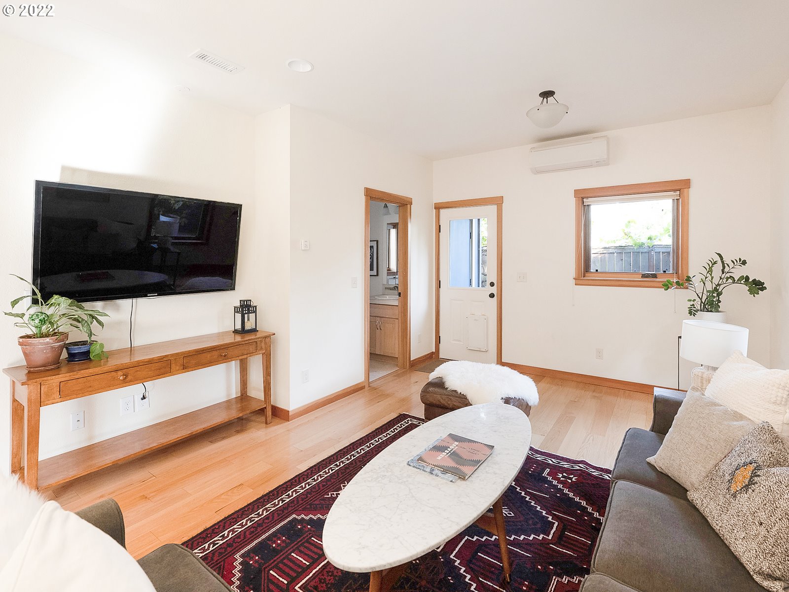 Photo #5: 22526851 Listing 