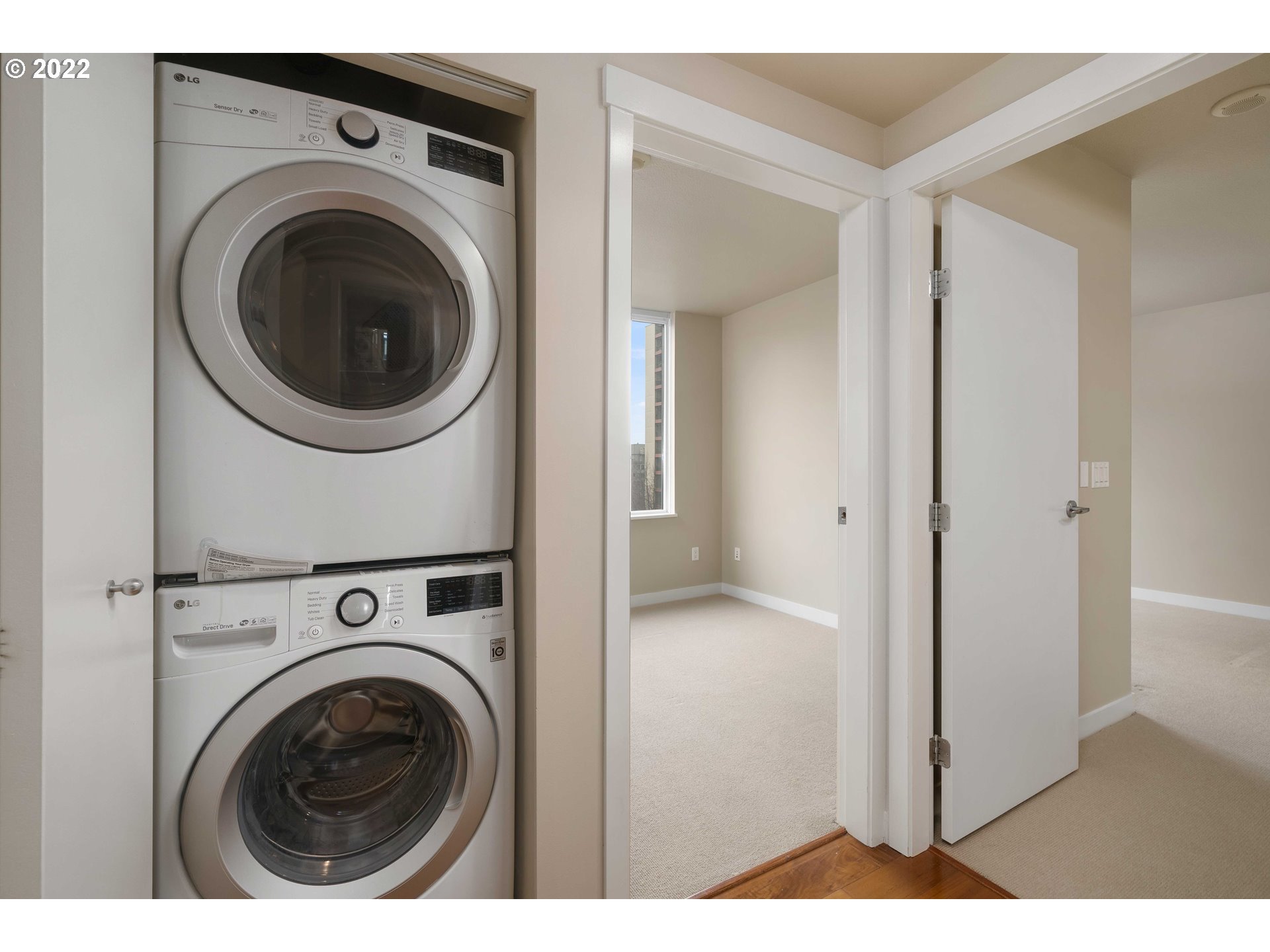 Photo #6: 22528684 Listing 