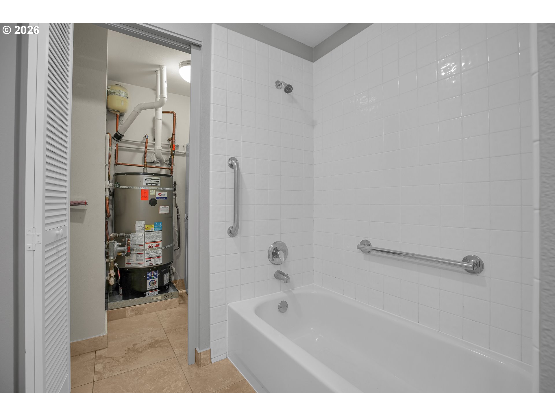 Photo #5: 225301041 Listing: Photo #5