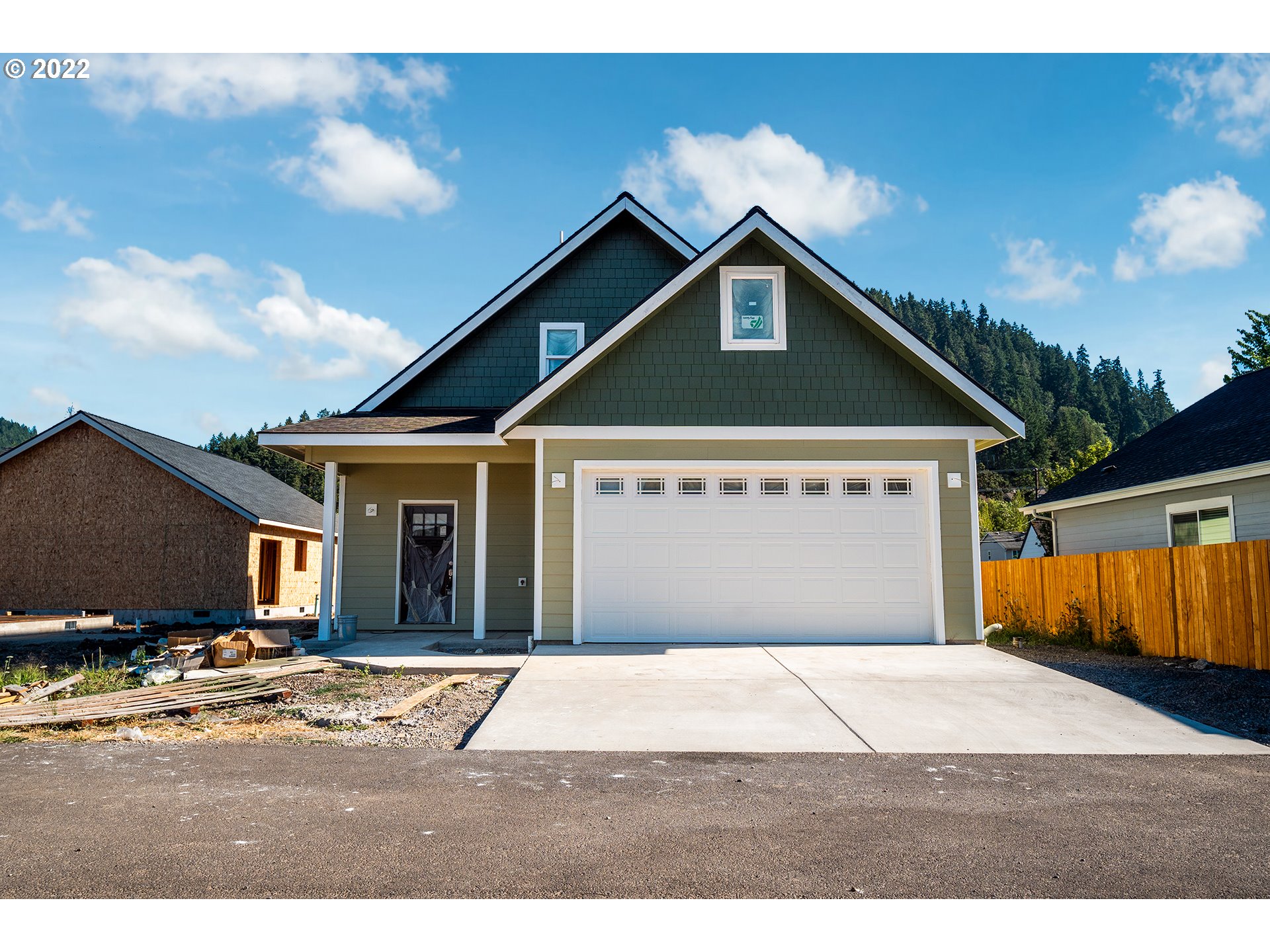 156 65th PL, Springfield, OR 97478