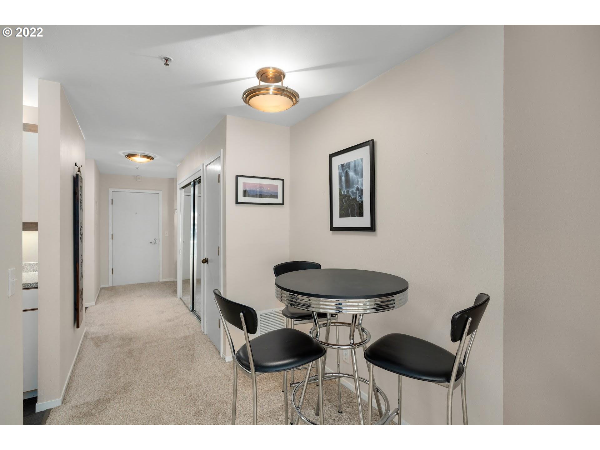 Photo #2: 22534034 Listing 