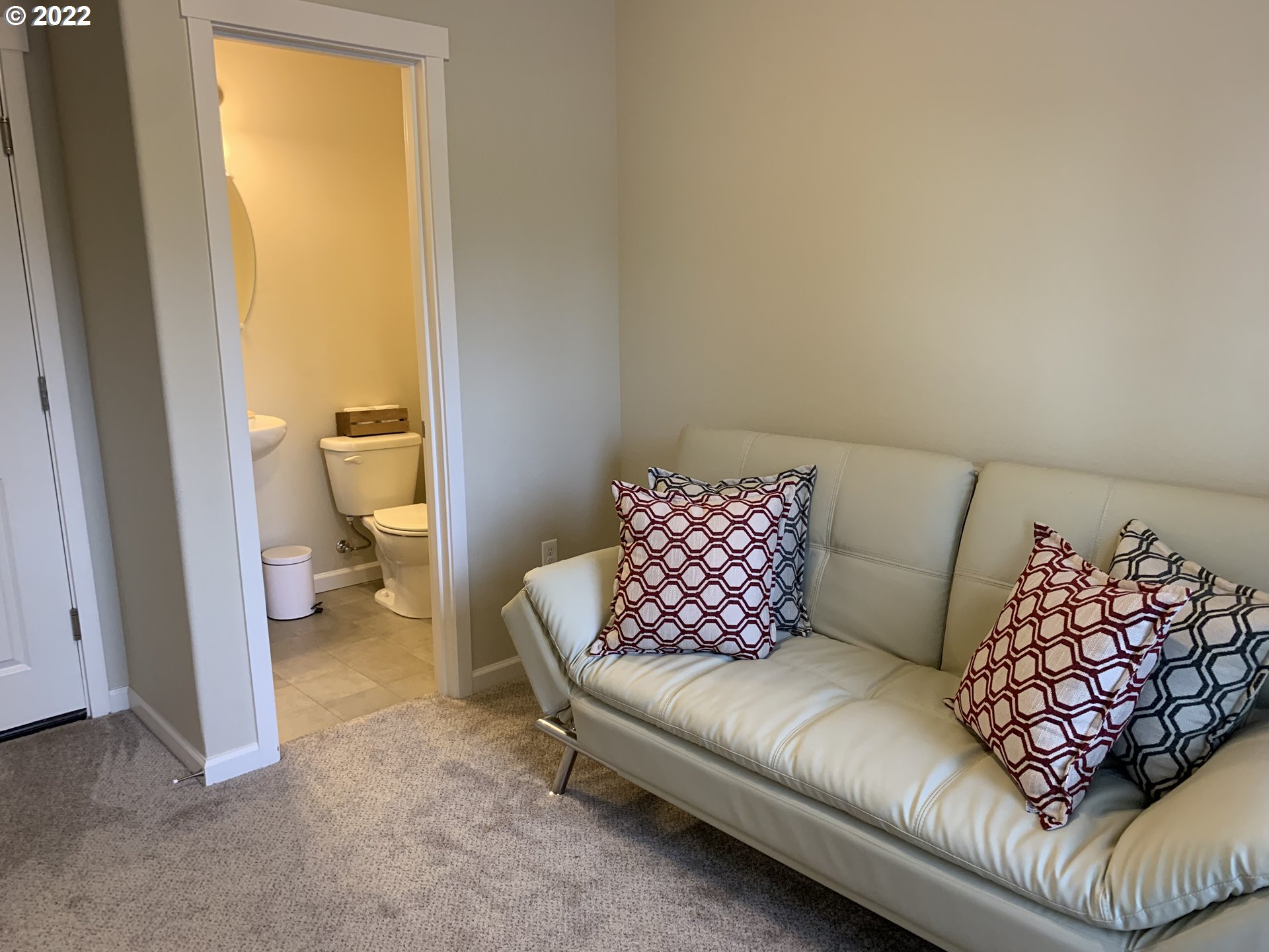 Photo #3: 22539612 Listing 