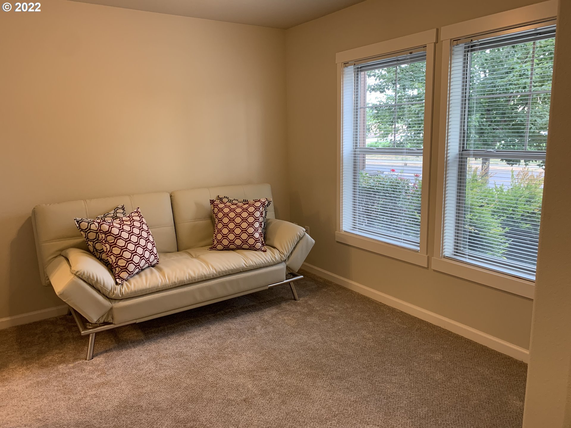 Photo #2: 22539612 Listing 