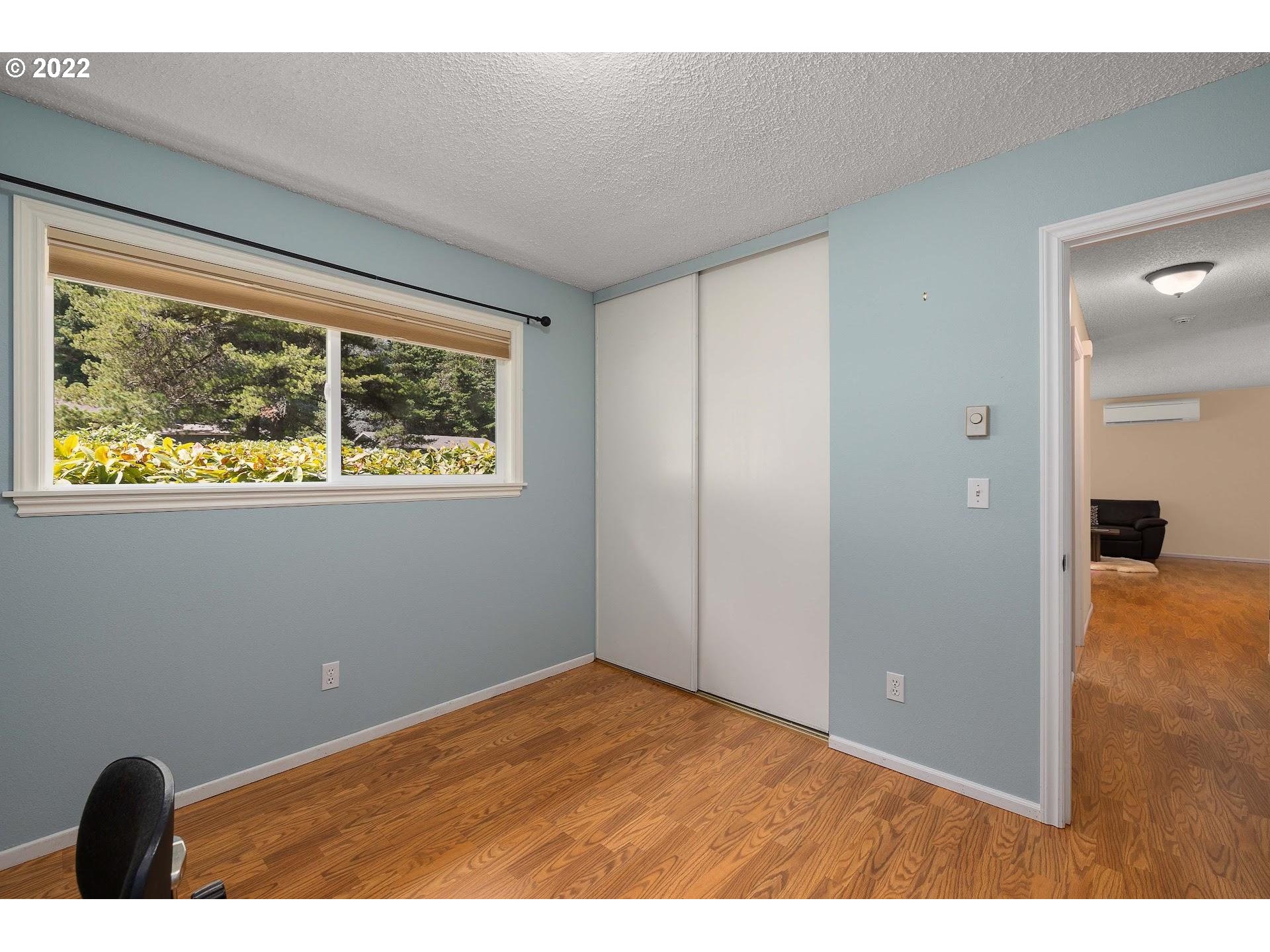 Photo #6: 22541069 Listing 