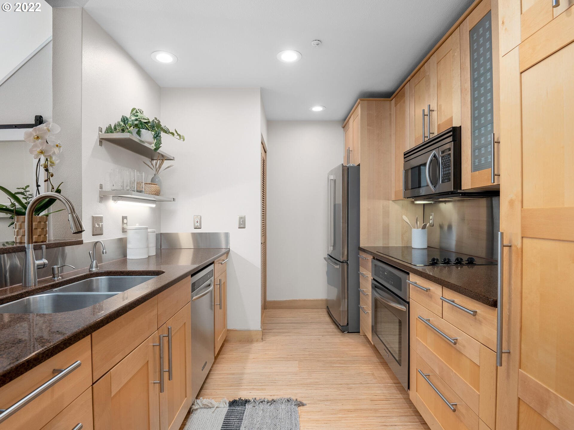 Photo #6: 22548739 Listing 