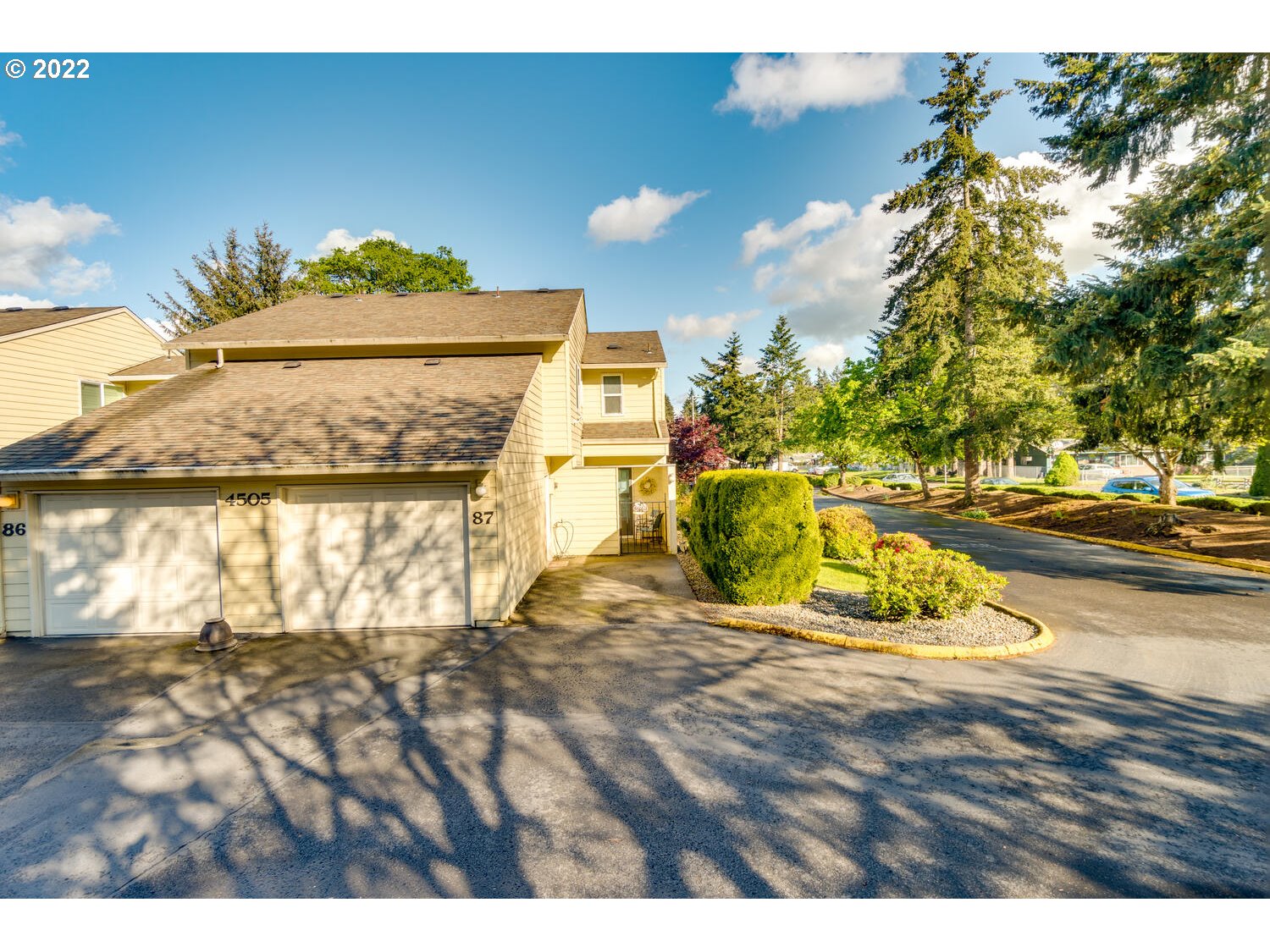 MLS: 22555343 Condo For Sale