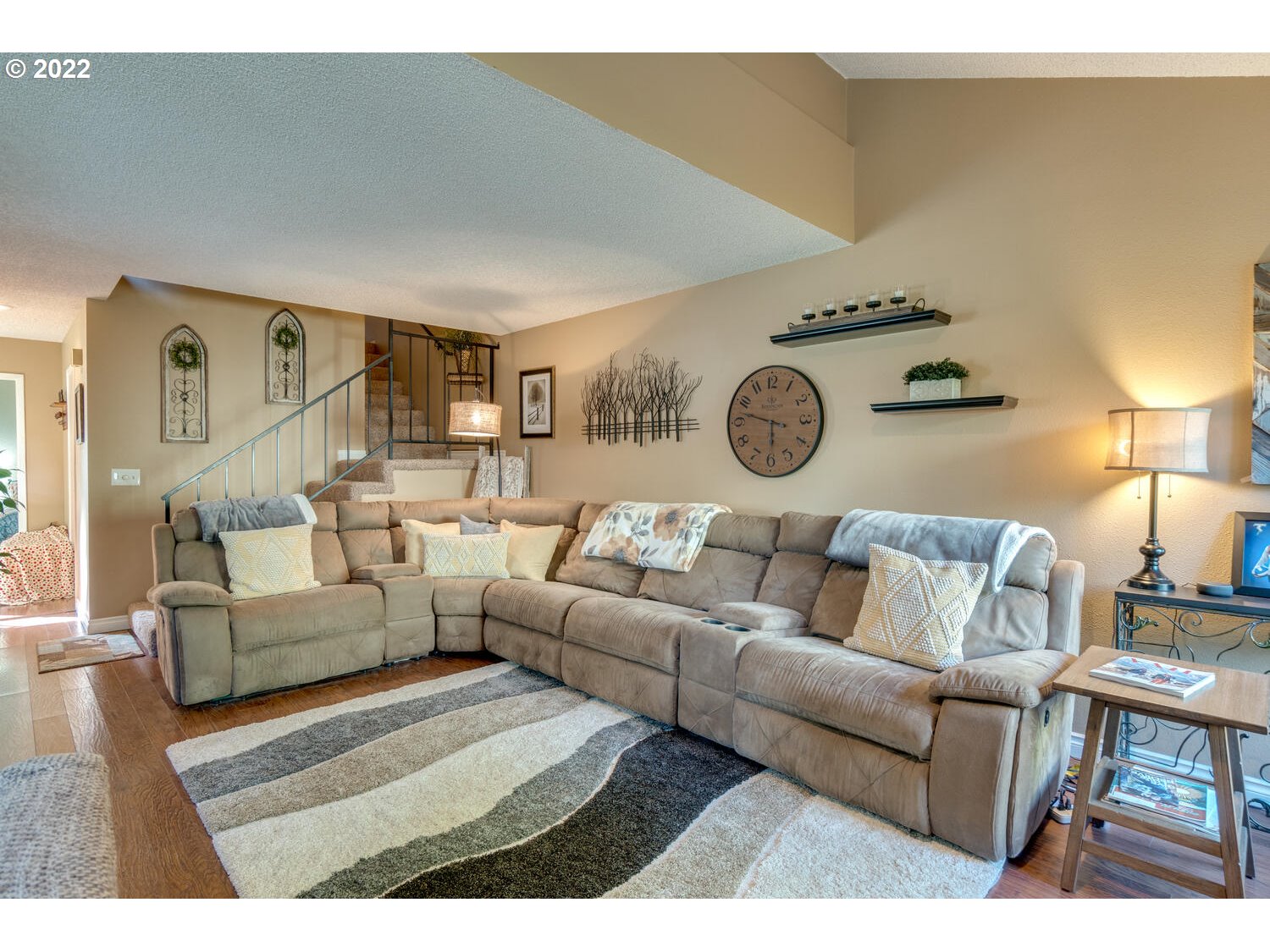 Photo #5: 22555343 Listing 