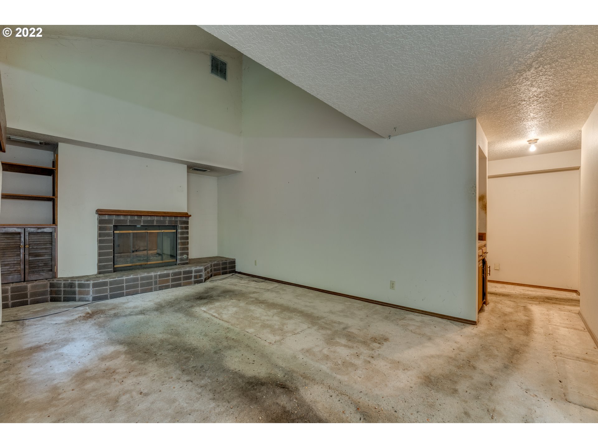 Photo #4: 22558330 Listing 