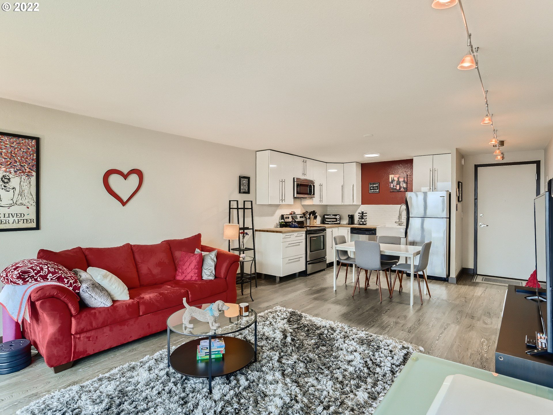 Photo #6: 22563798 Listing 