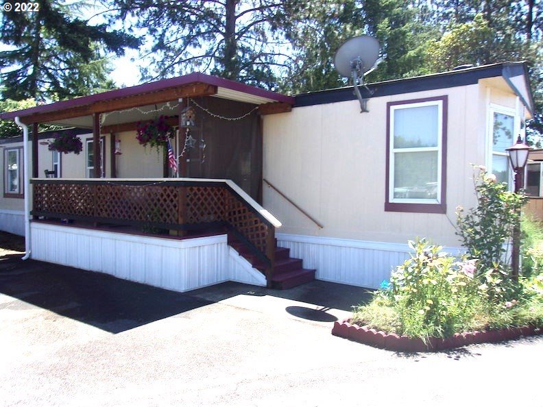 Very nice, well maintained 2bedrm,1 bath MFH in smaller 55 an over park, low space rent, pet friendly, seller in process of painting interior. located close to downtown: shopping, restaurants & I-5. Home features newer paint & newer appliances, large open kitchen w/ eating bar & double sinks, covered front porch to sit & relax, small garden area that has tomatoes & asparagus.