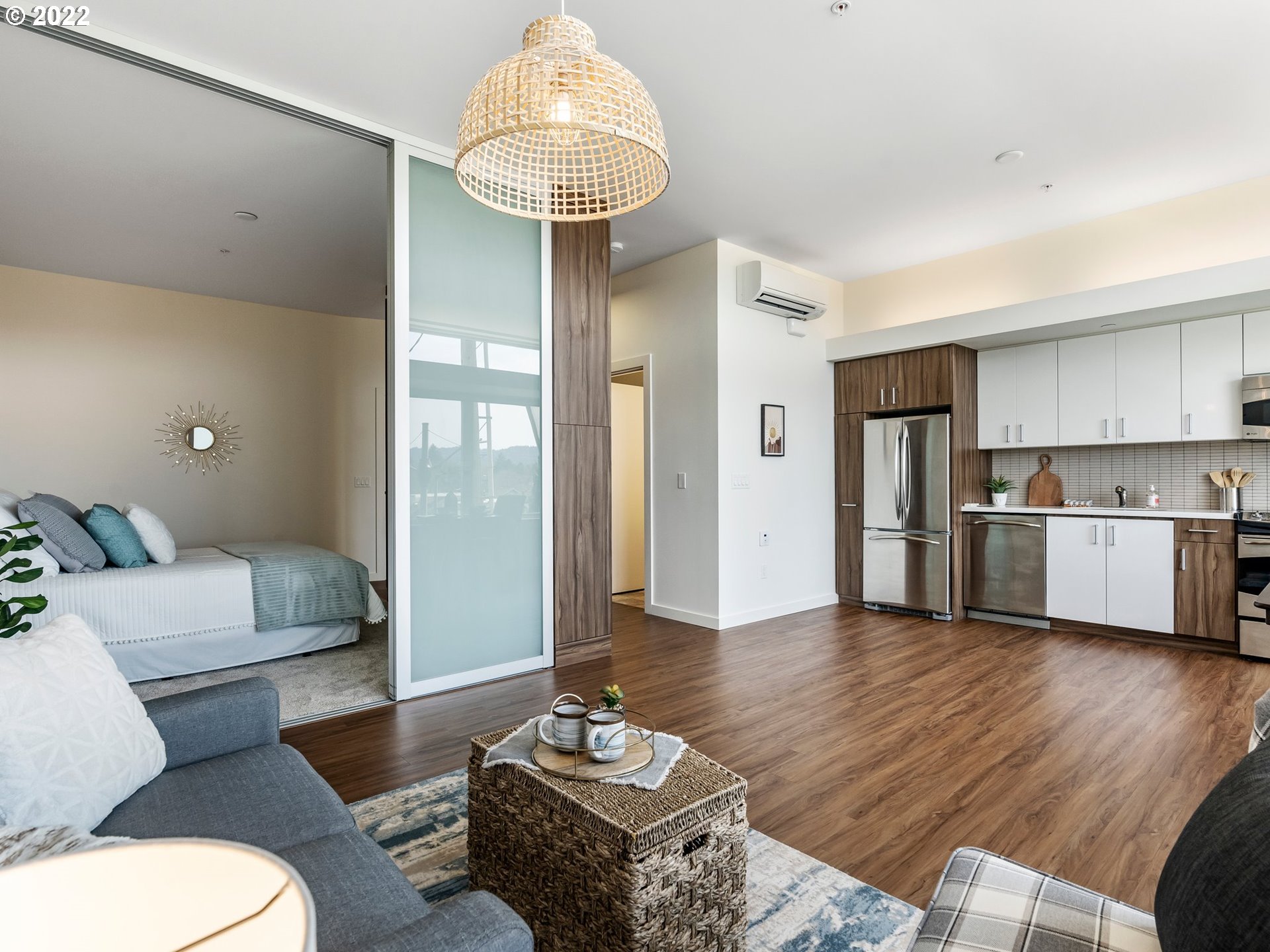 Photo #5: 22567546 Listing 