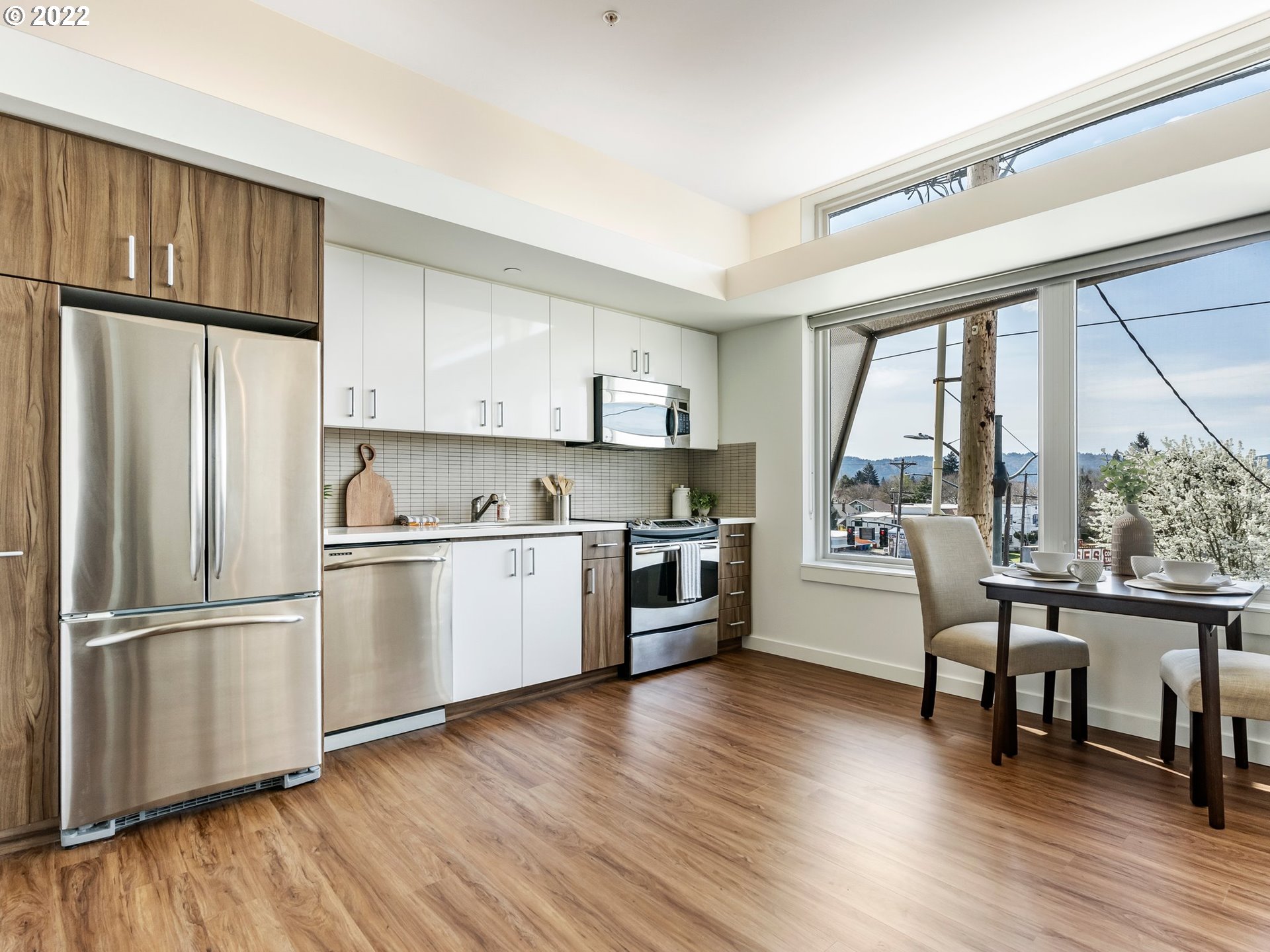 Photo #4: 22567546 Listing 