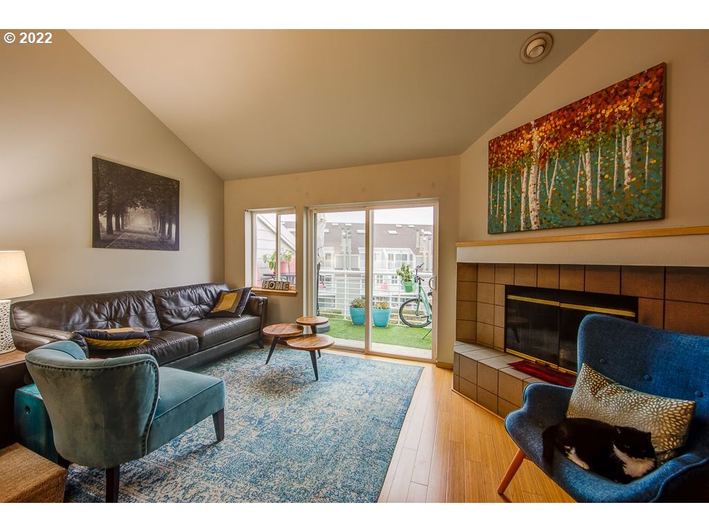 Photo #4: 22570438 Listing 