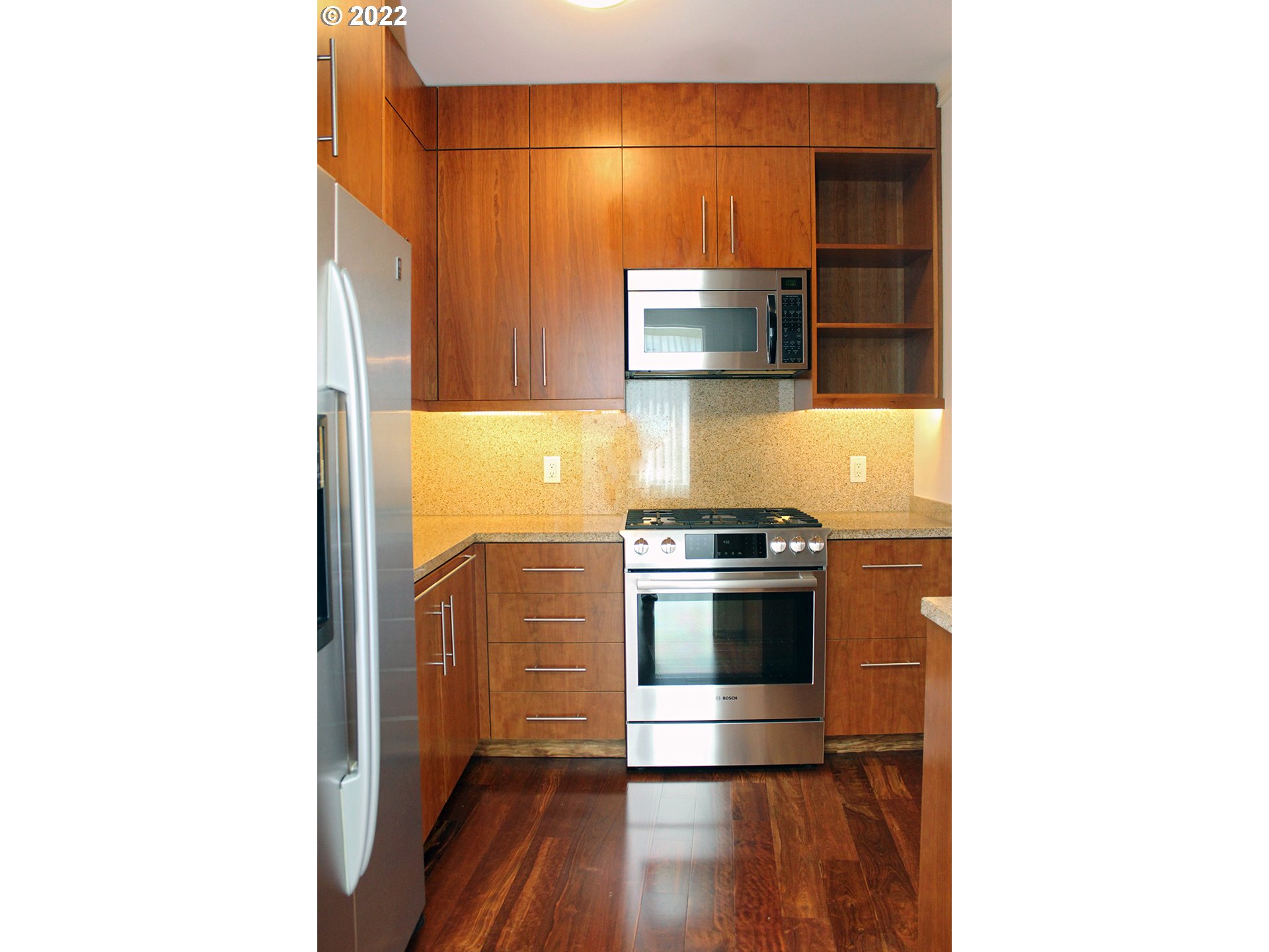 Photo #6 Kitchen