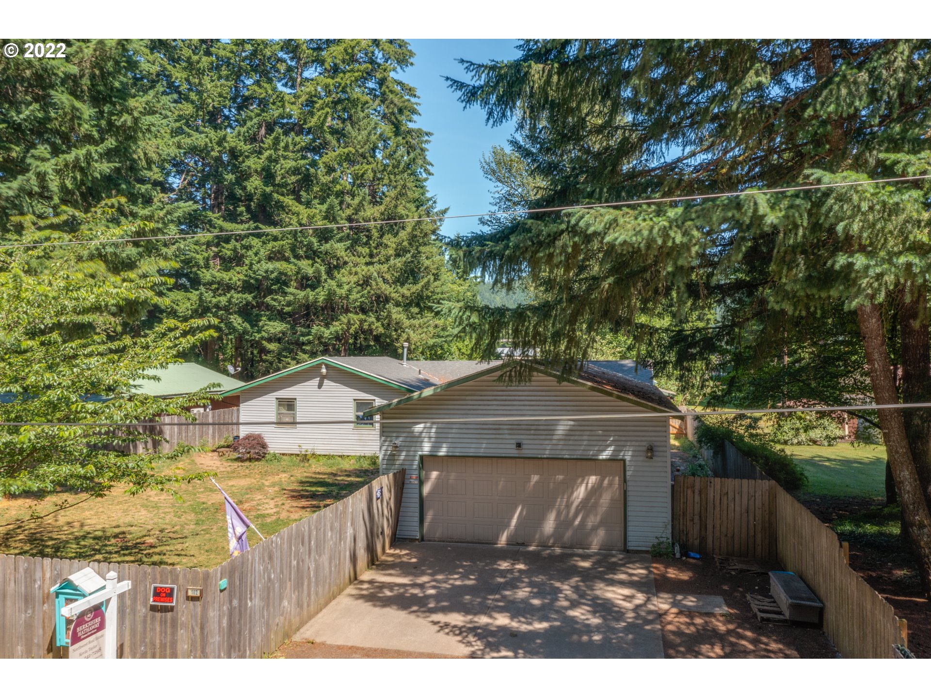 102  Dillingham Loop, Carson, WA 98610