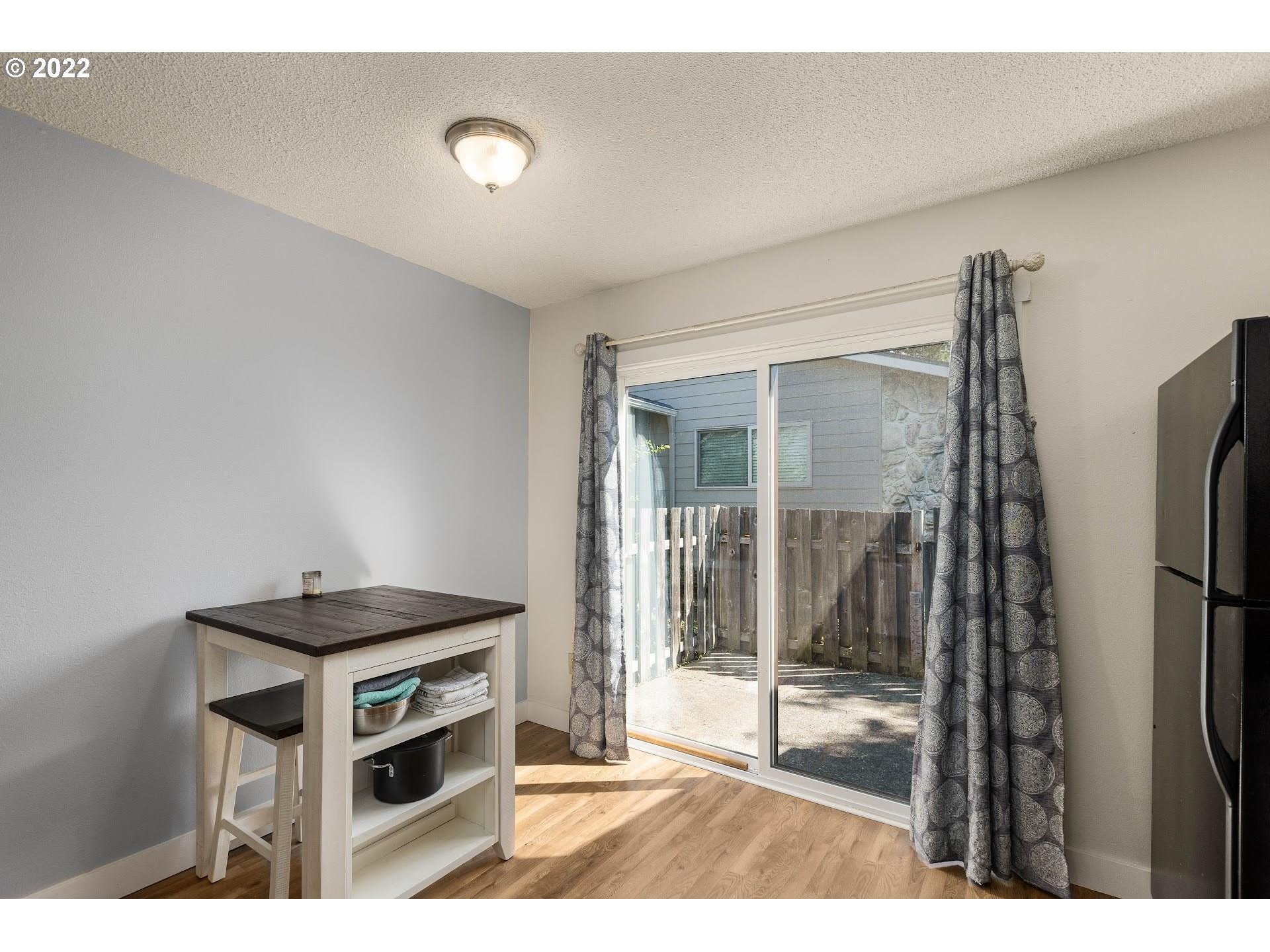 Photo #2: 22574830 Listing 
