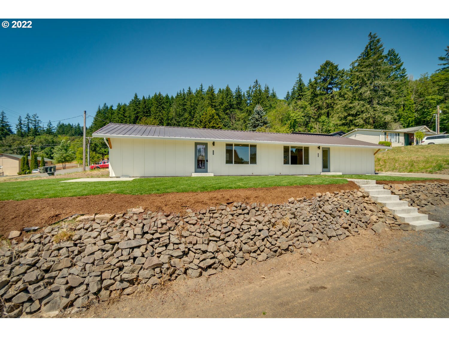 1002  Cedar St, Kalama, WA 98625