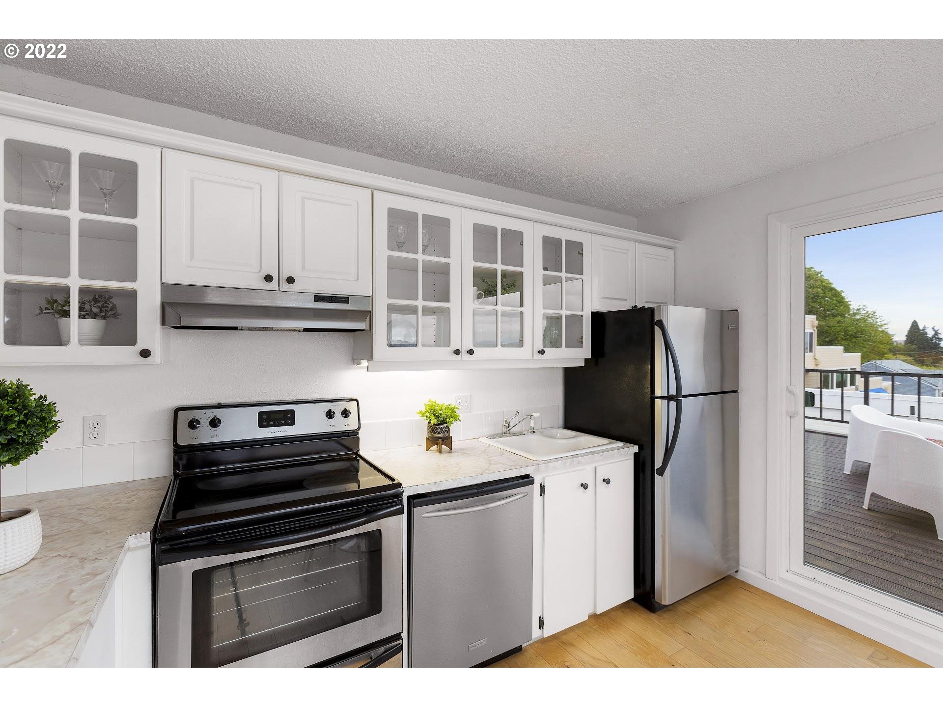 Photo #6: 22589227 Listing 