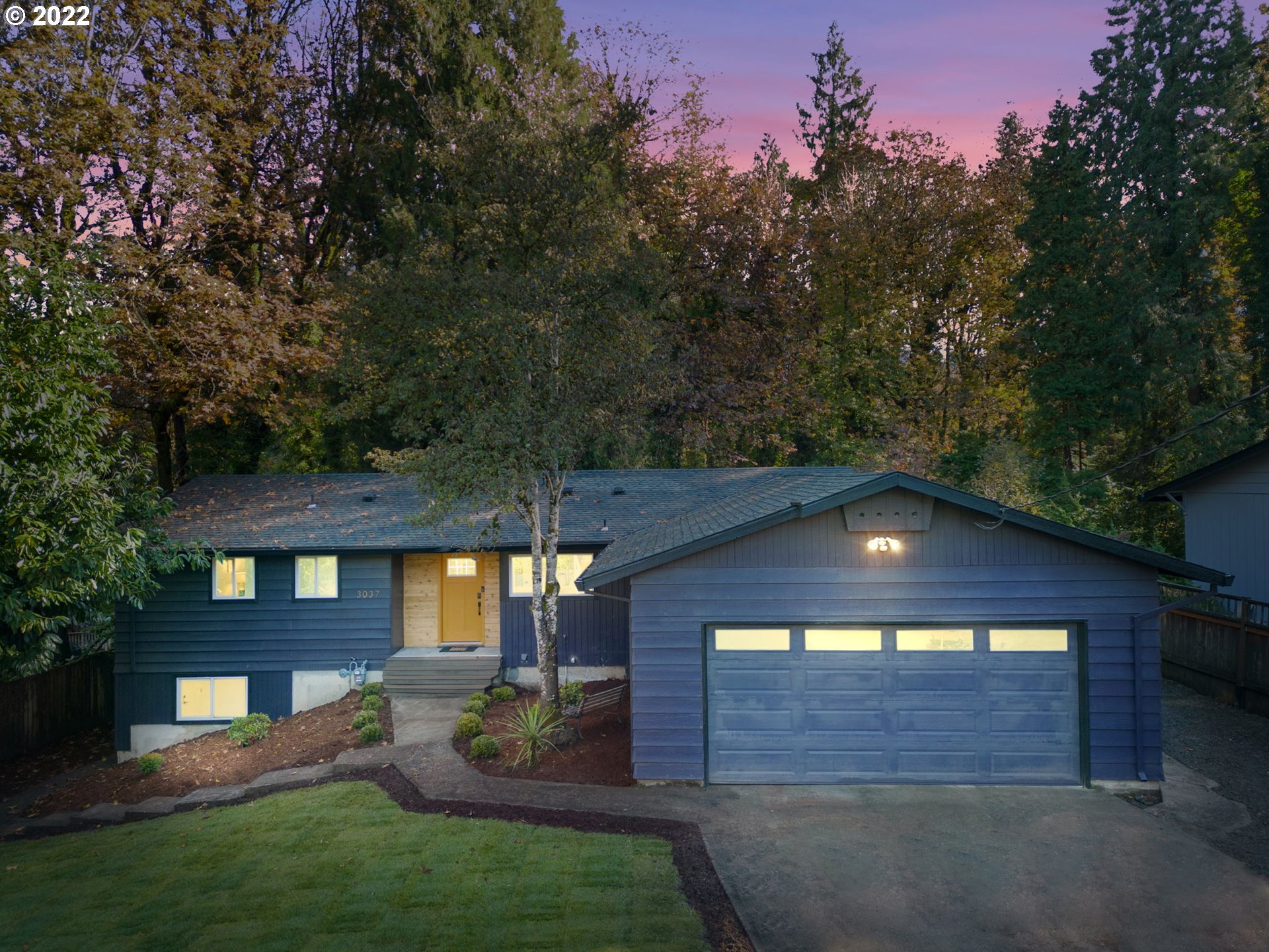 Location & setting perfection! Fully updated daylight ranch on 1/2 acre on the Lake O/West Linn line! 1/4 mi to the Willamette River on a deep wooded lot, this 4/3 plus office/bonus/5th bd is perfect for a growing family, multi-gen, ADU potential, or office space for in person client meetings! Pvt ext entrance on lwr, new top to bottom- flooring, kitchen, appliances, bathrooms, windows, hvac, lighting, fixtures, paint, garage door, back deck, sod & gas line. Peace & privacy in a prime locale!