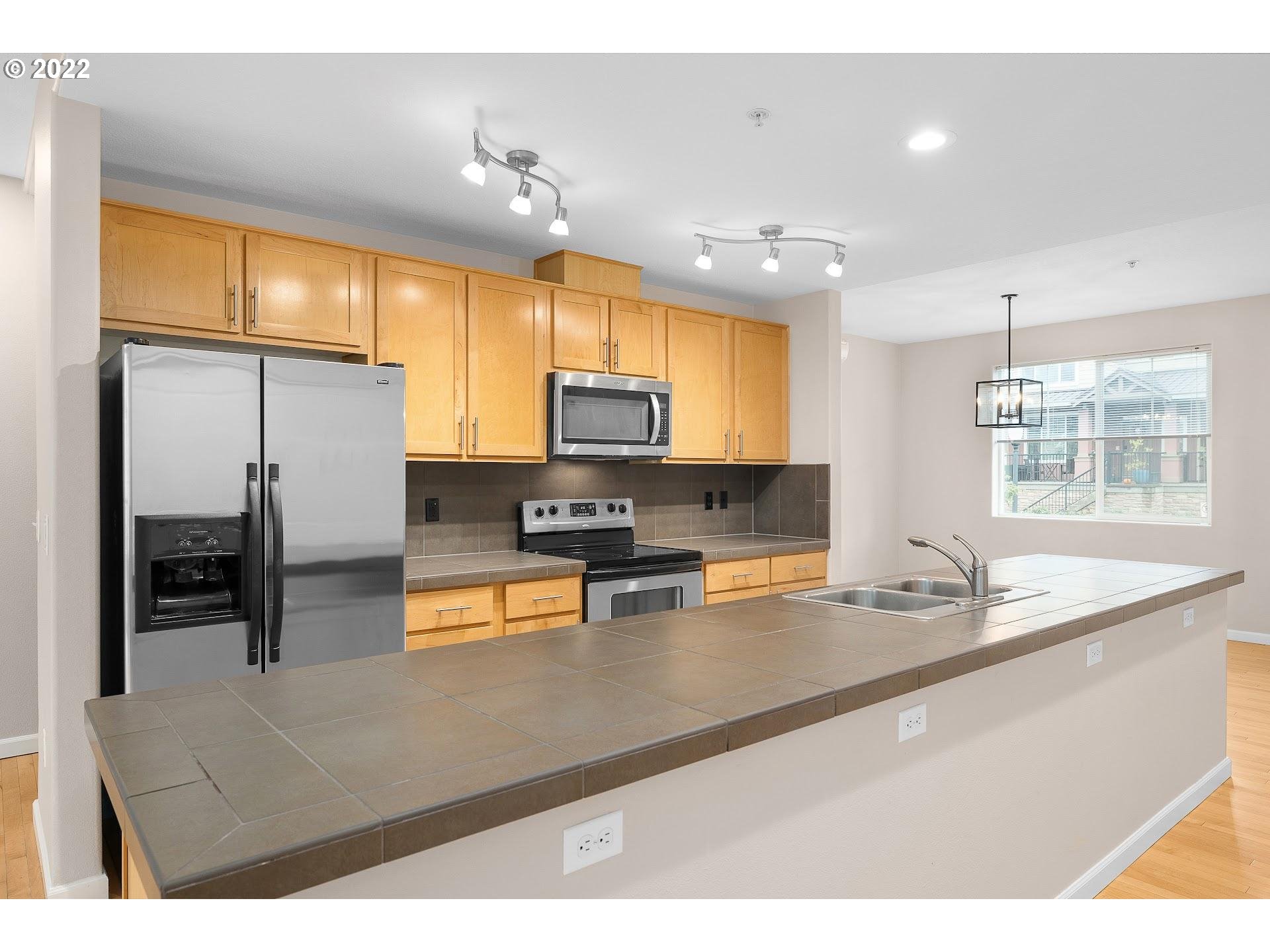 Photo #2: 22594275 Listing 