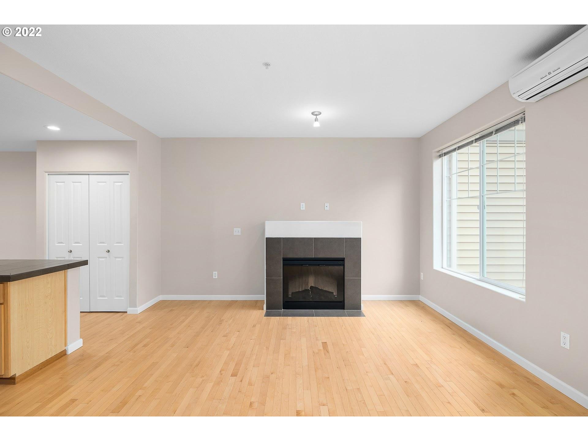 Photo #6: 22594275 Listing 