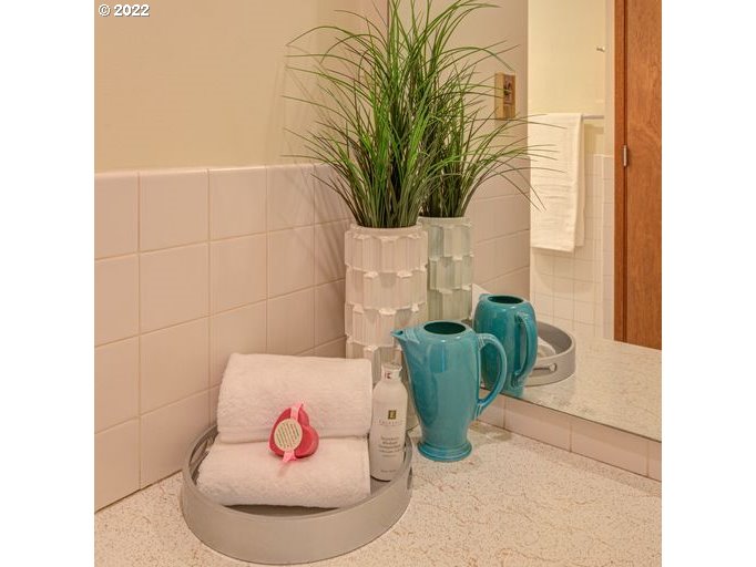 Photo #5: 22594345 Listing 