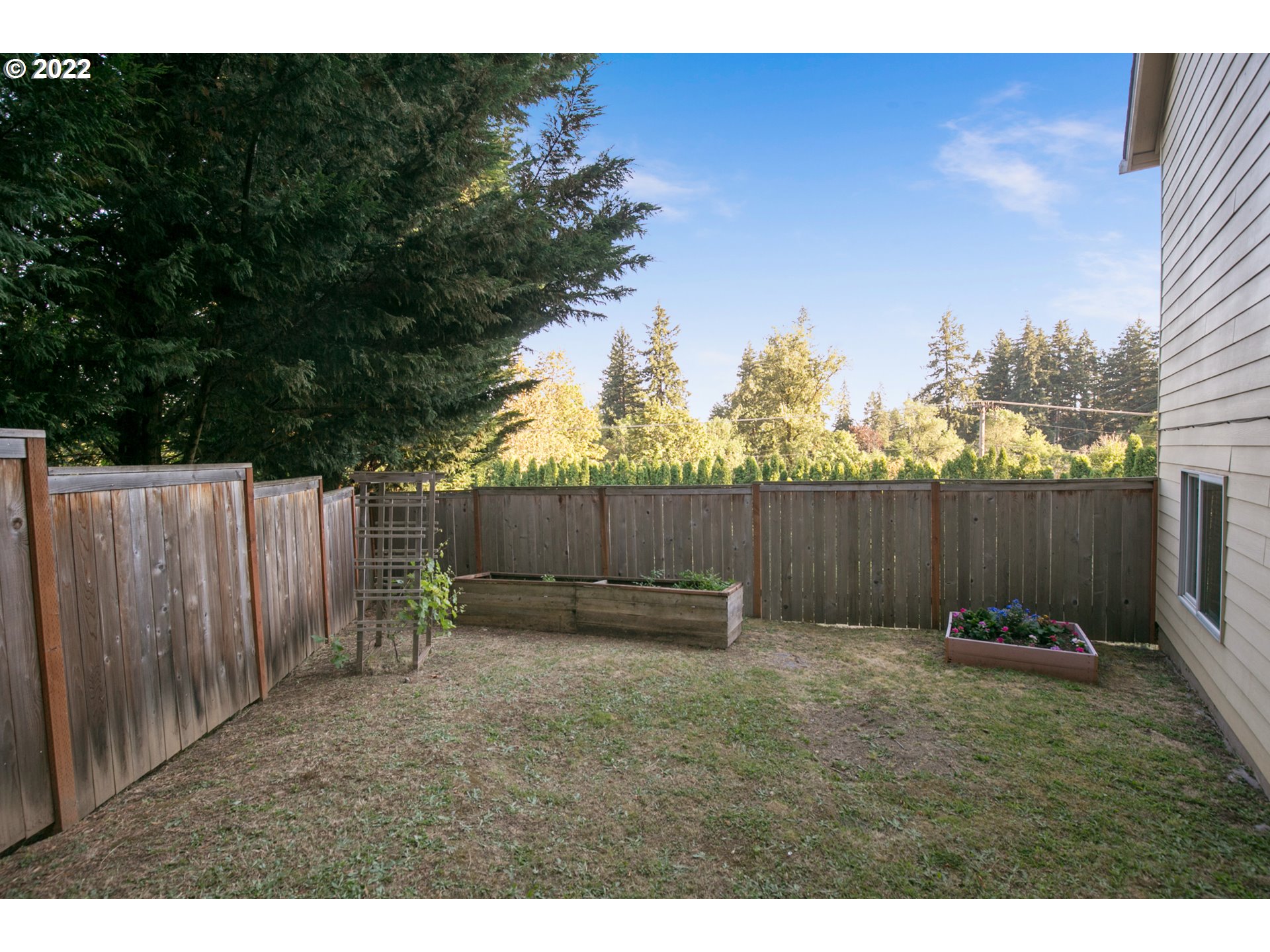 870 N P St, Washougal, WA 98671