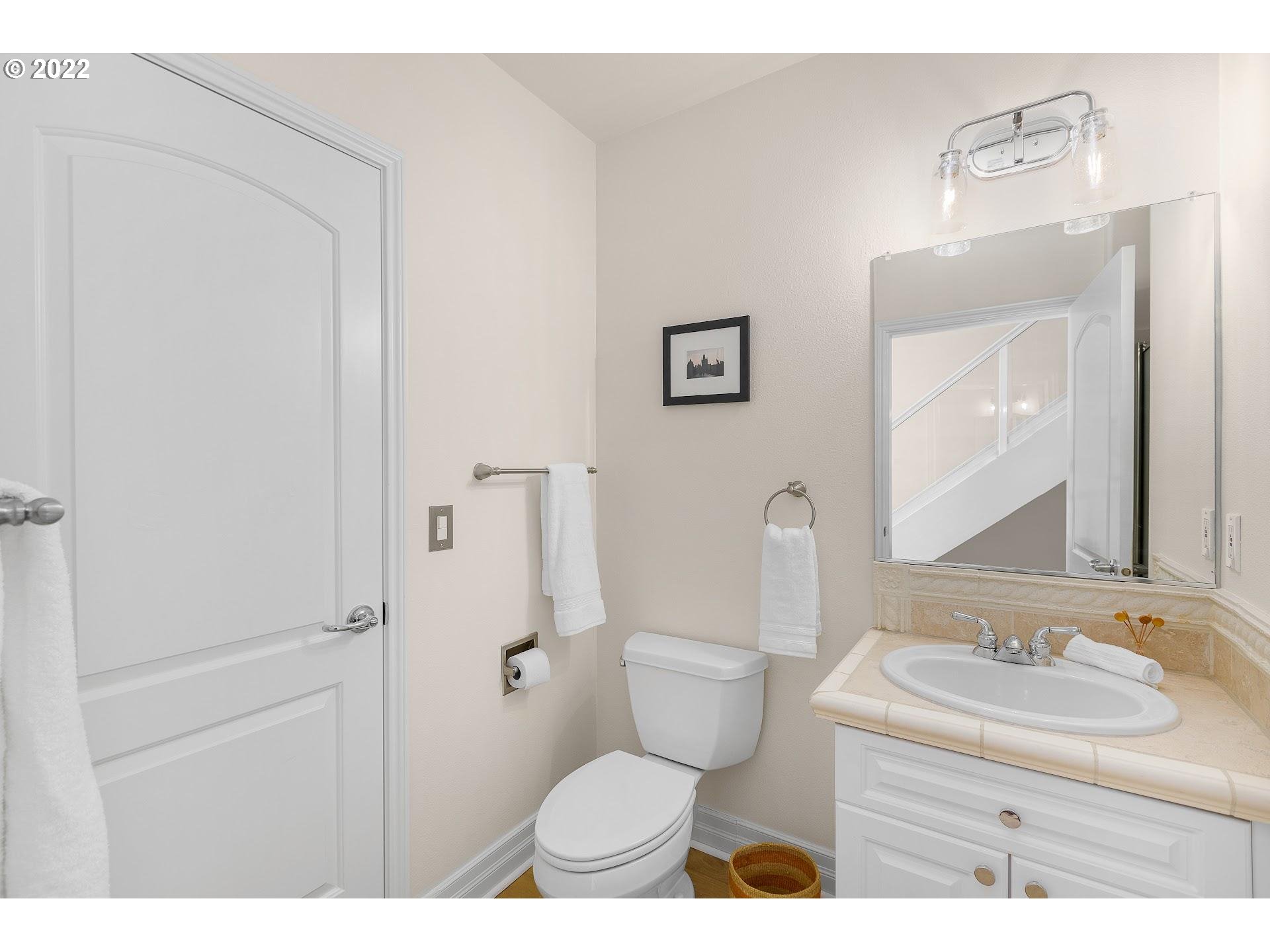 Photo #5: 22601939 Listing 