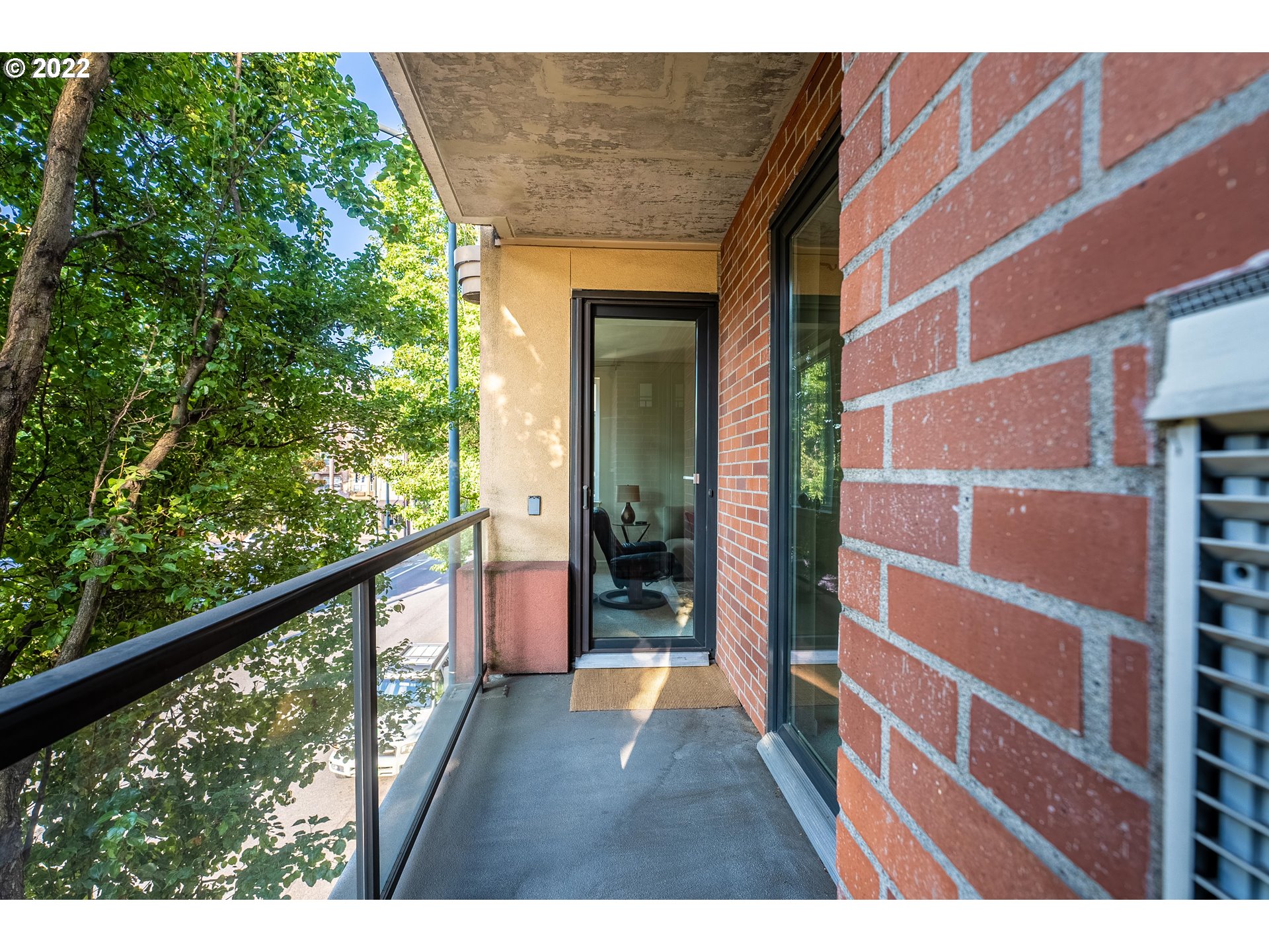 Photo #23: 22605675 Listing 