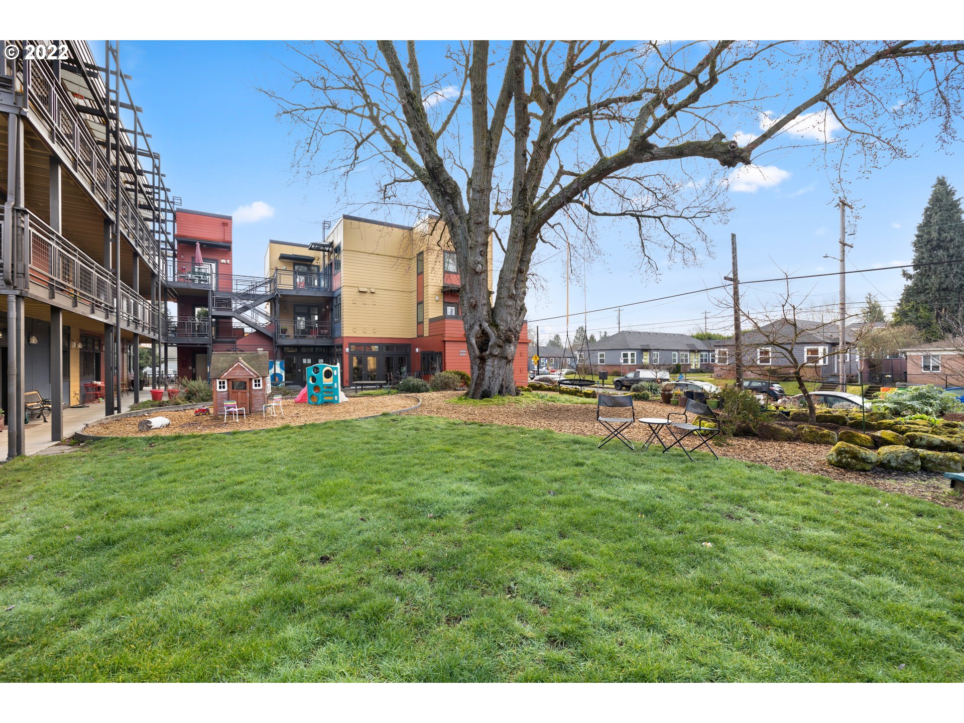 Photo #3: 22608062 Listing 