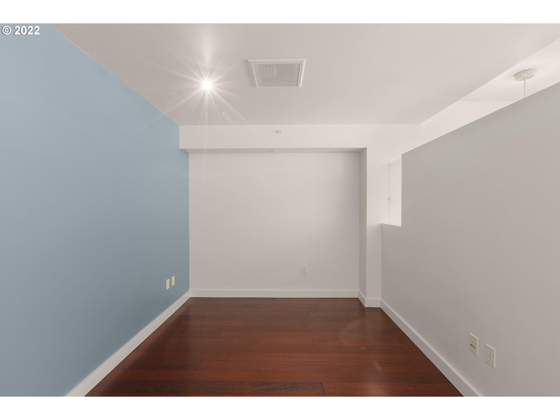 Photo #4: 22610281 Listing 