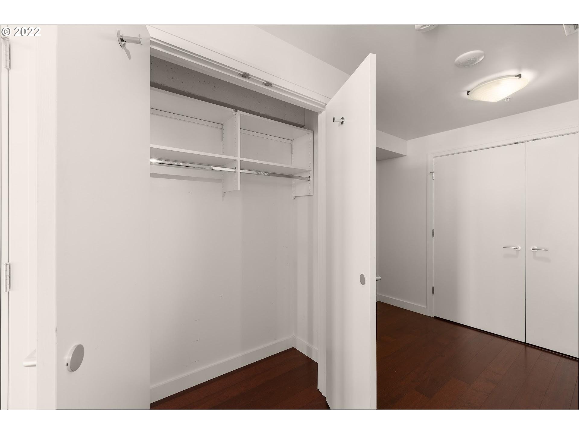 Photo #6: 22610281 Listing 