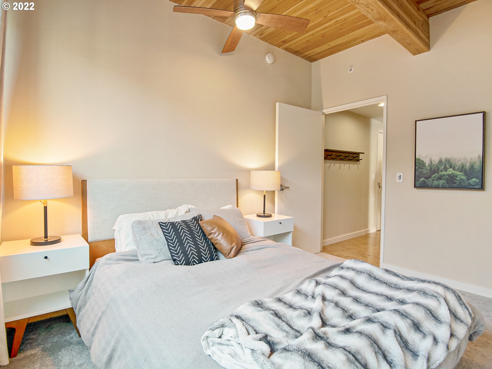 Photo #3: 22612492 Listing 
