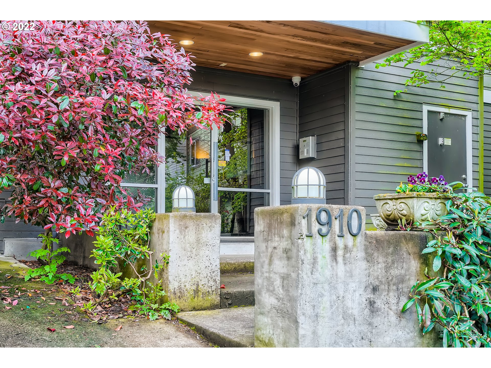 Photo #3: 22613320 Listing 