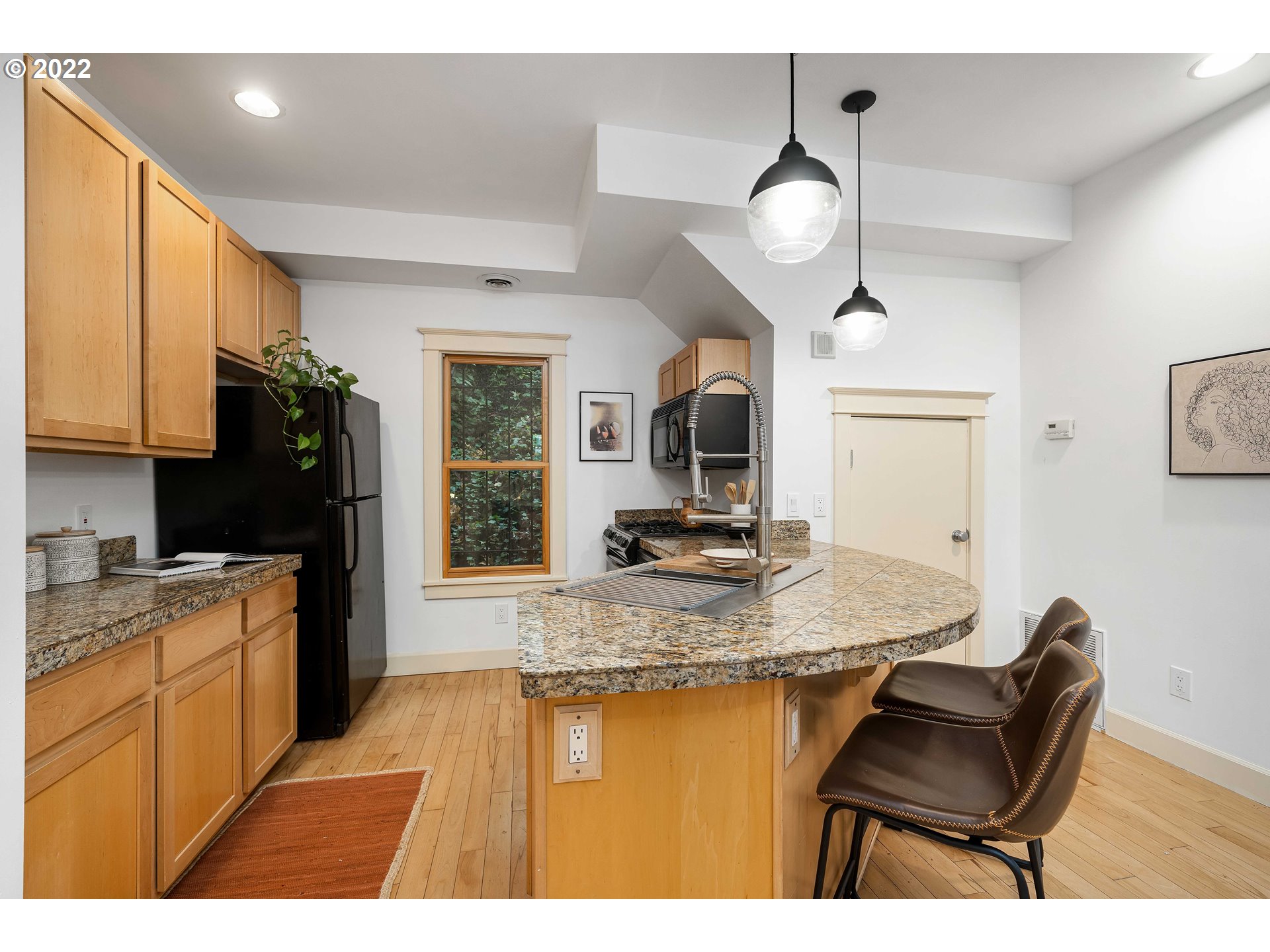 Photo #2: 22613815 Listing 