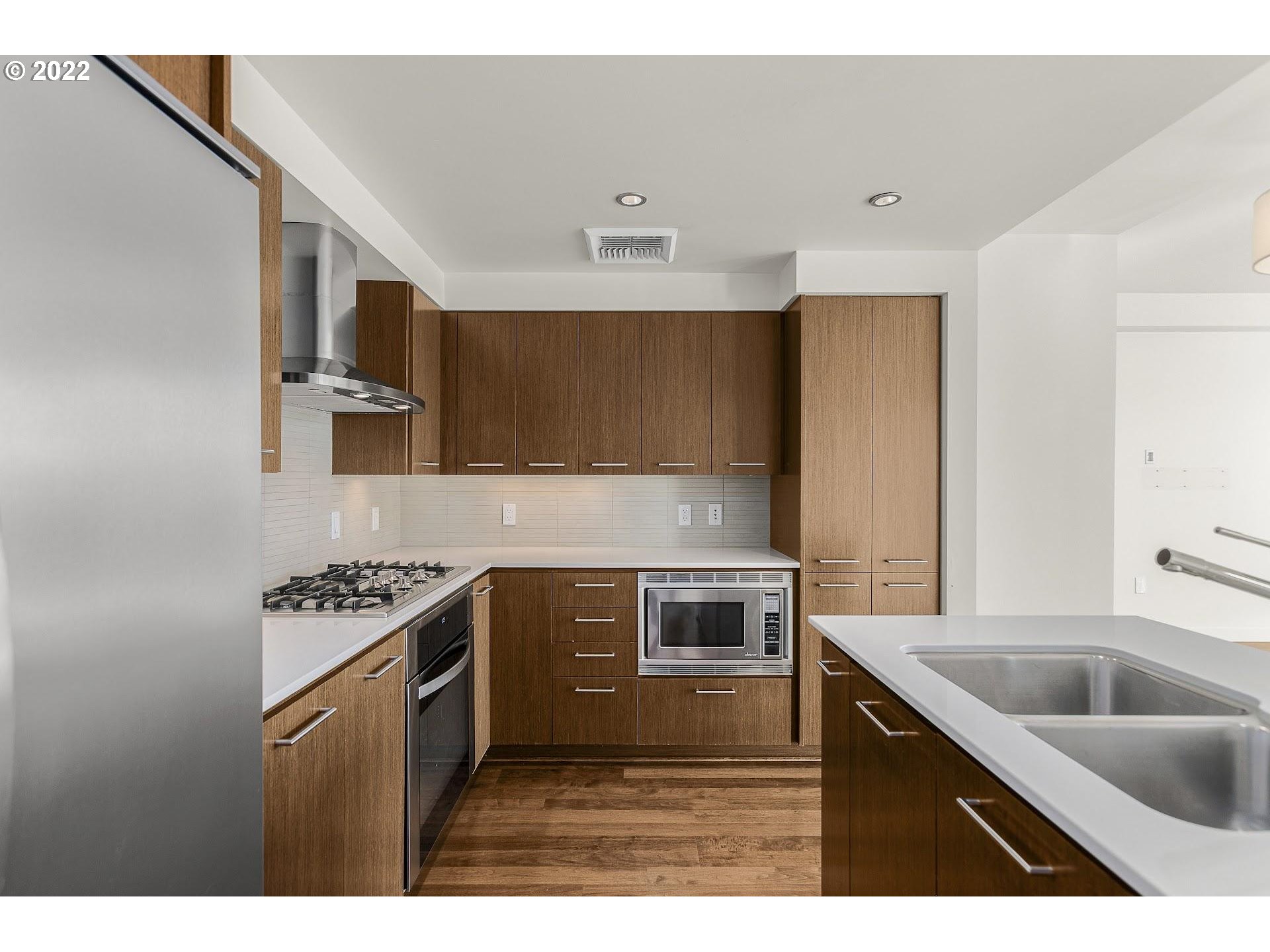 Photo #5: 22616852 Listing 