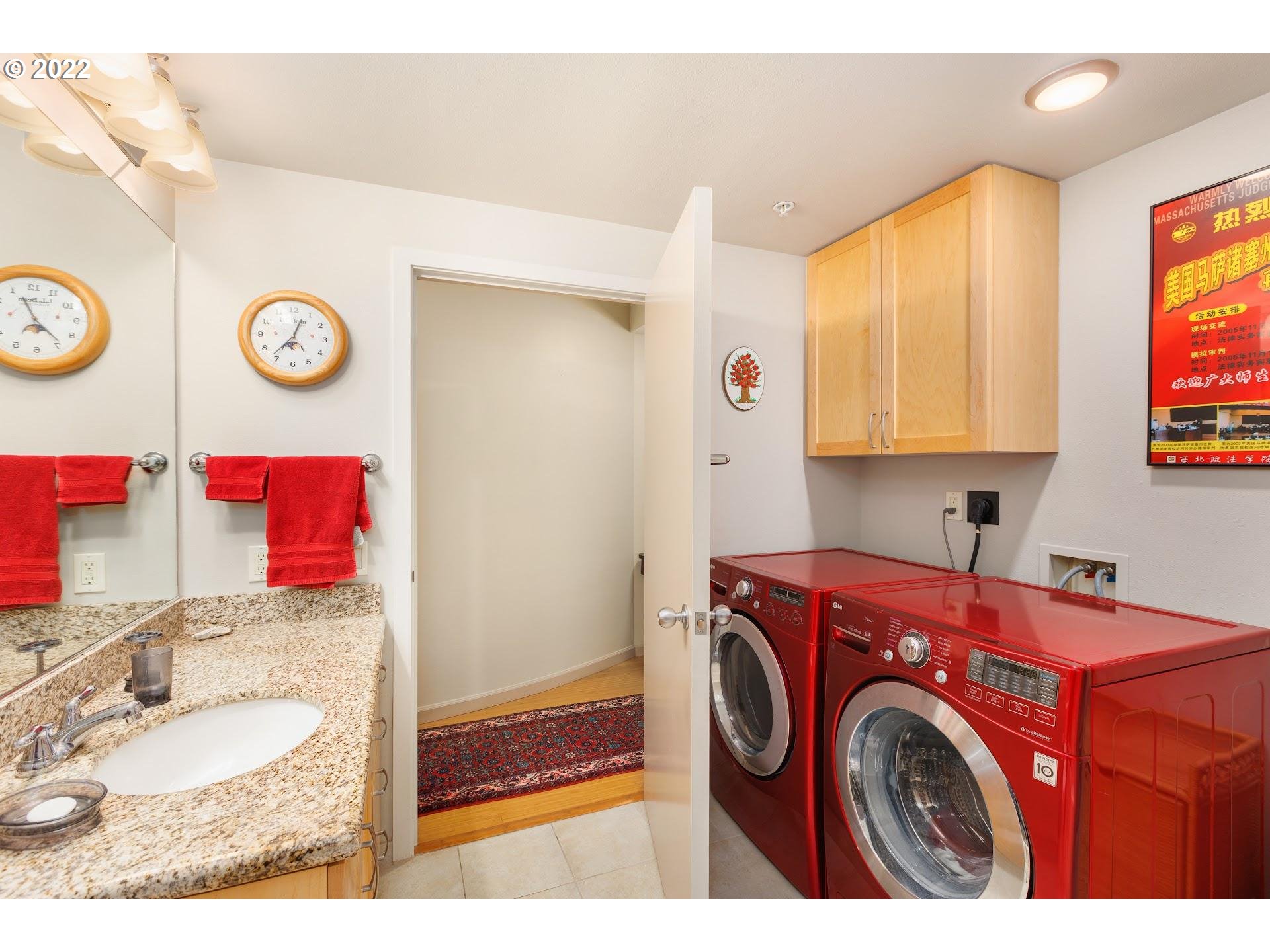 Photo #6: 22617889 Listing 