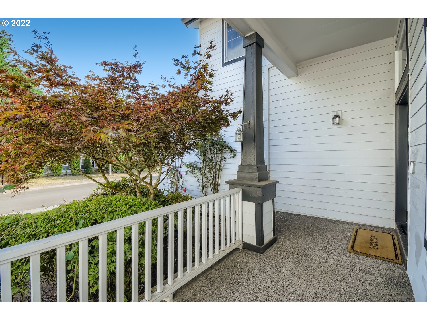 Residential - 15568 WISMER DR, Portland 97229 - 5 Bedrooms - 3 Bathroo