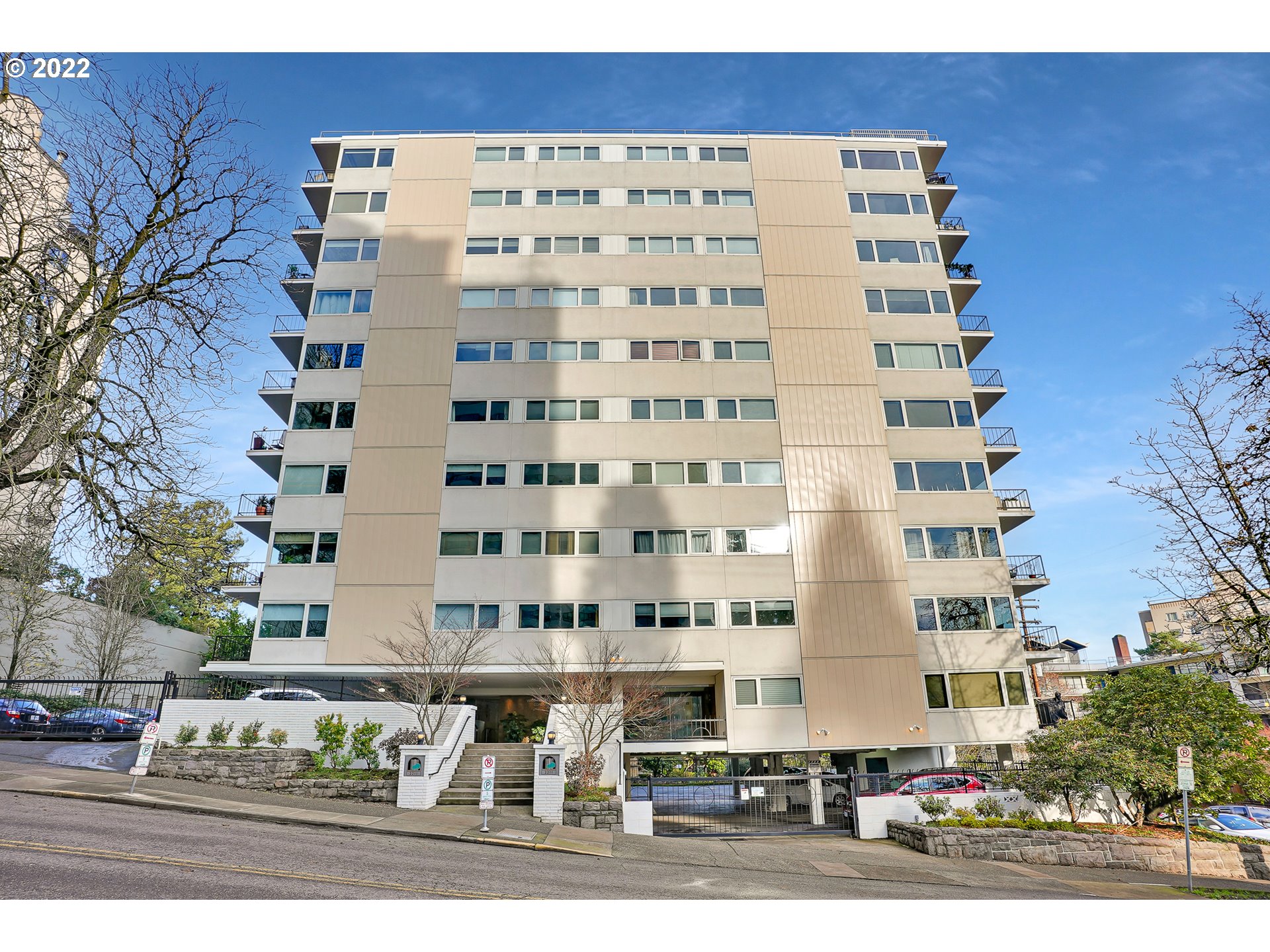 Photo #2: 22630988 Listing 