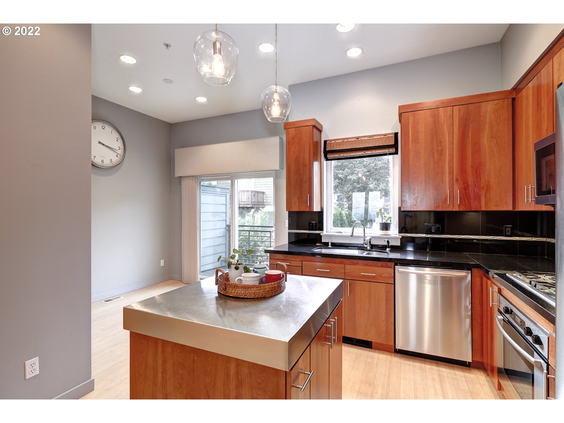 Photo #4: 22631893 Listing 